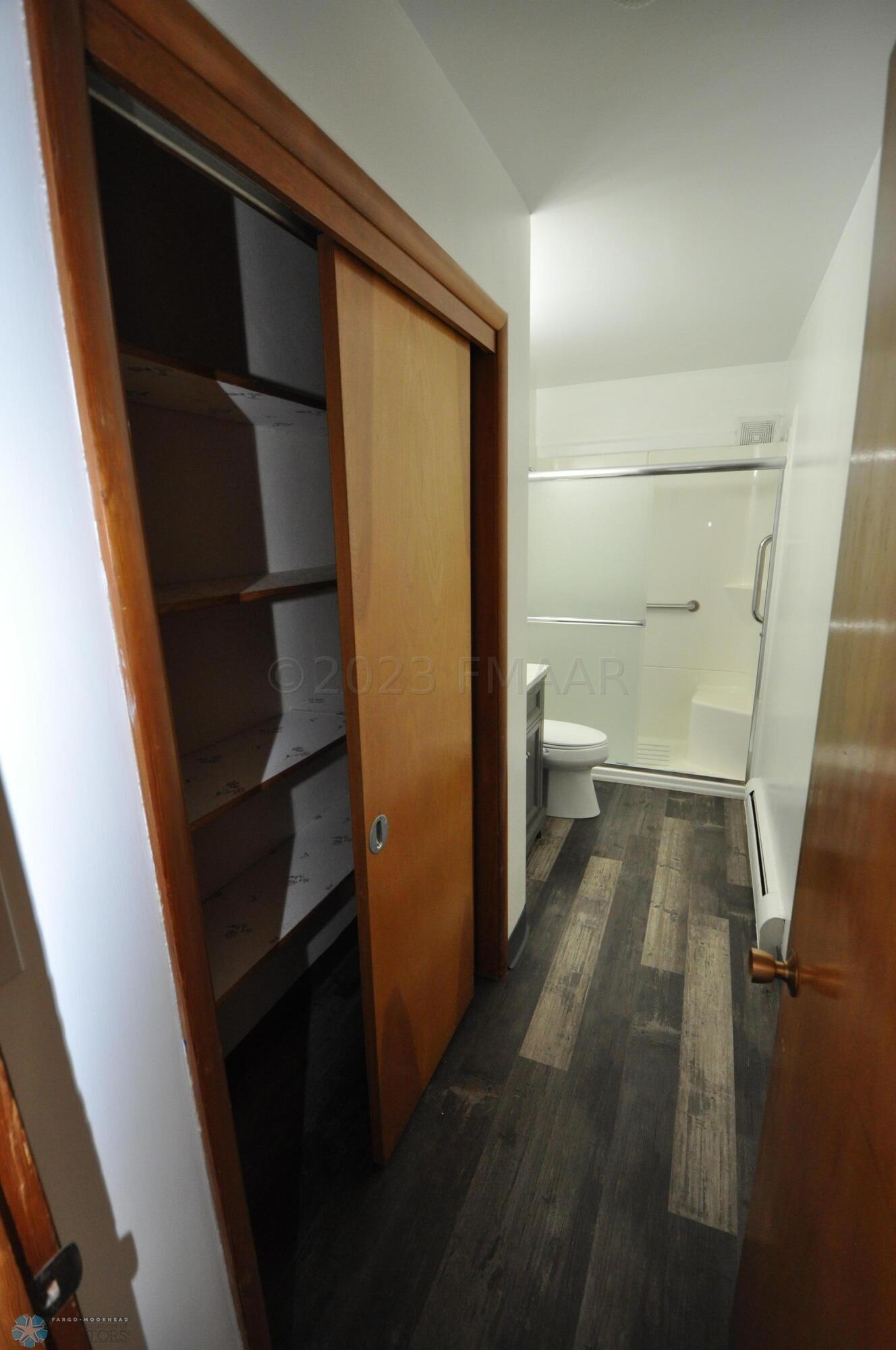 Bath 1 storage