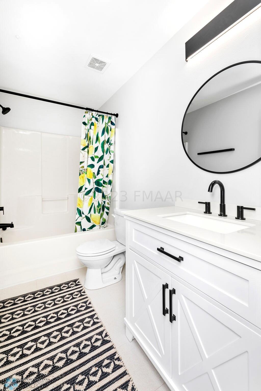 Upper level bathroom