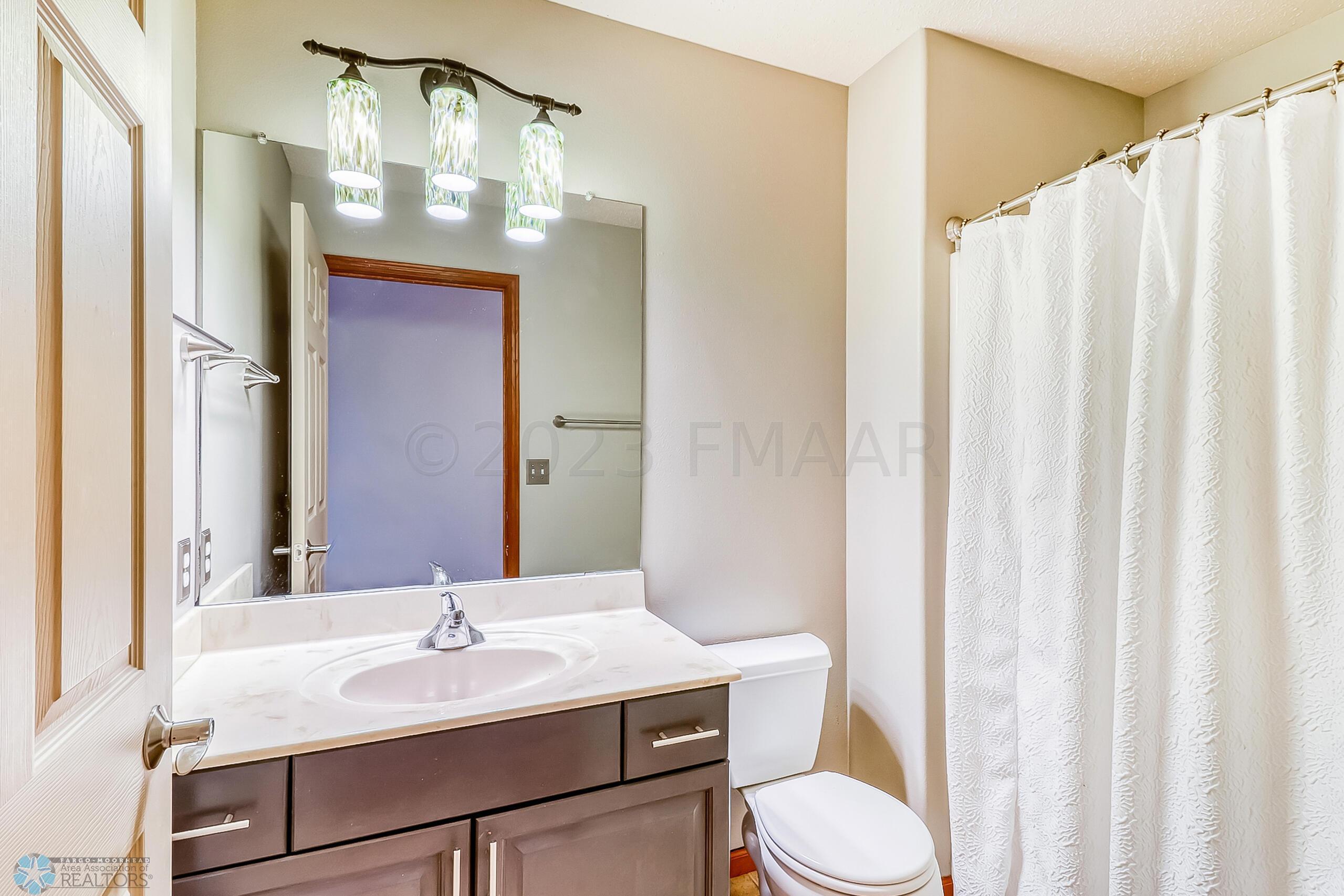 Bathroom1_1