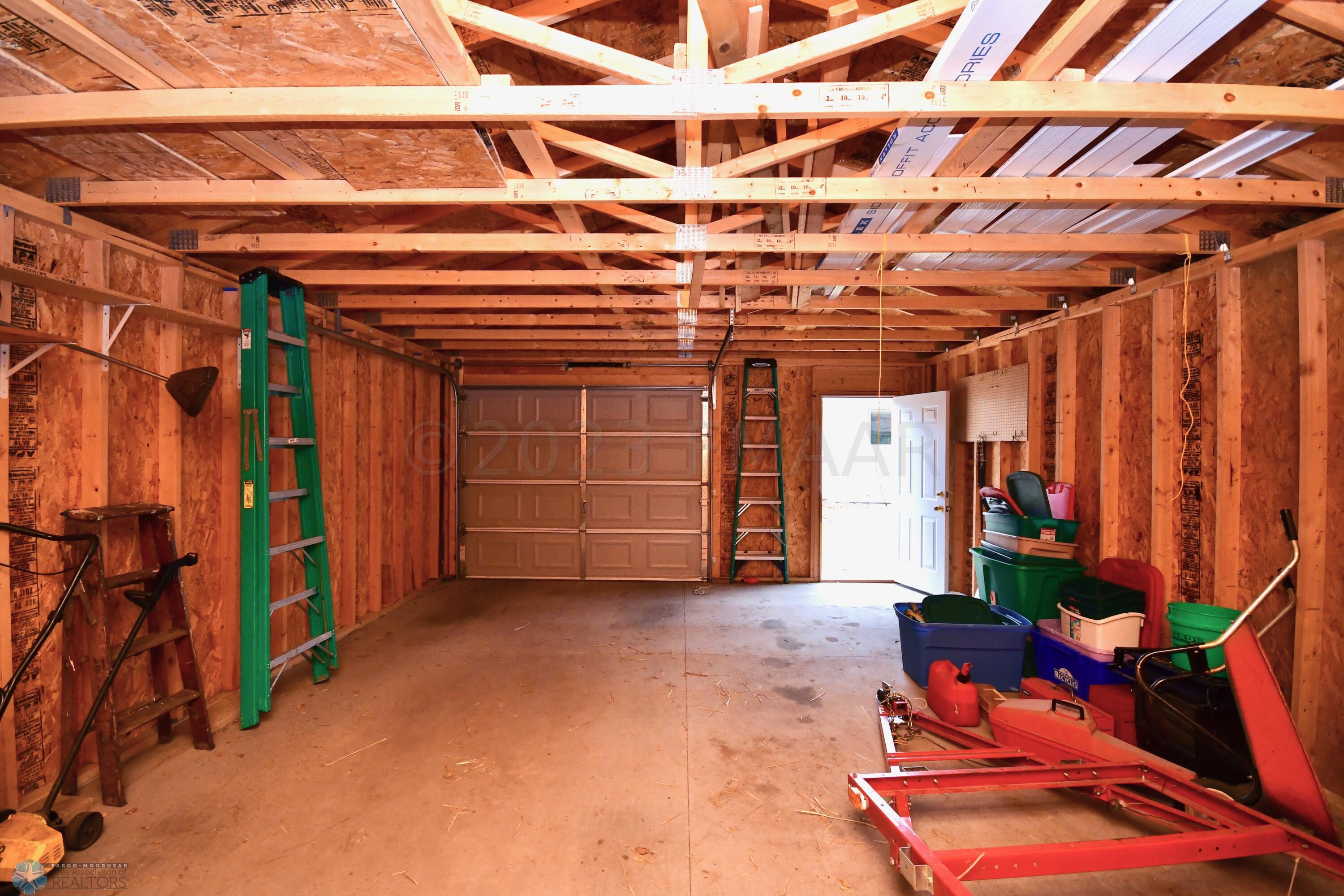 2stall detached garage