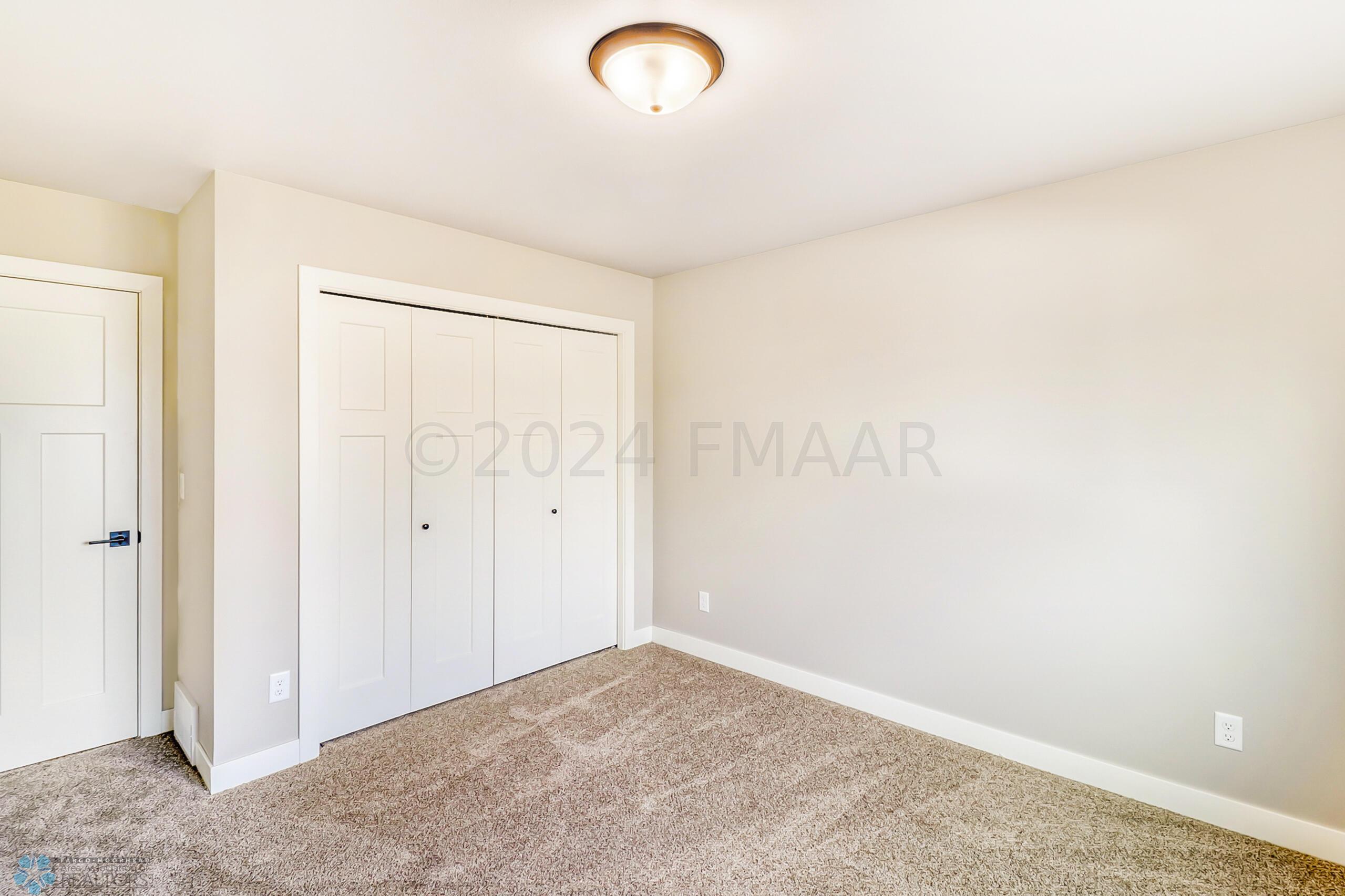 Bedroom2 (2)
