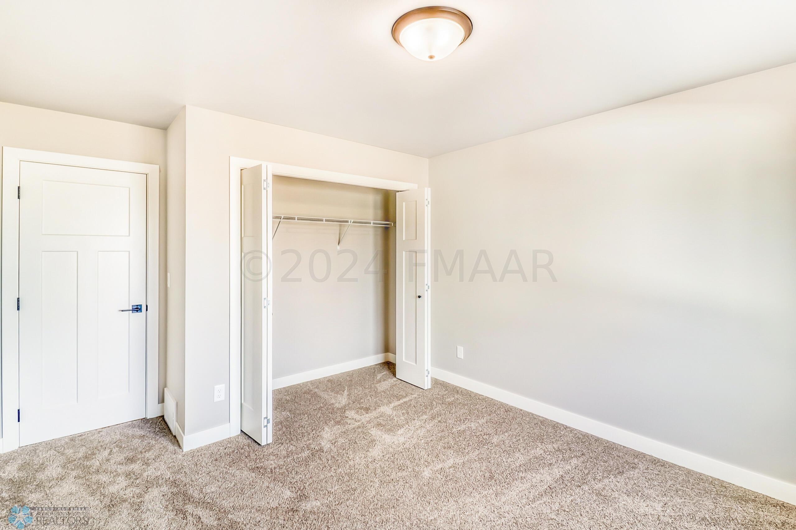 Bedroom2 (3)