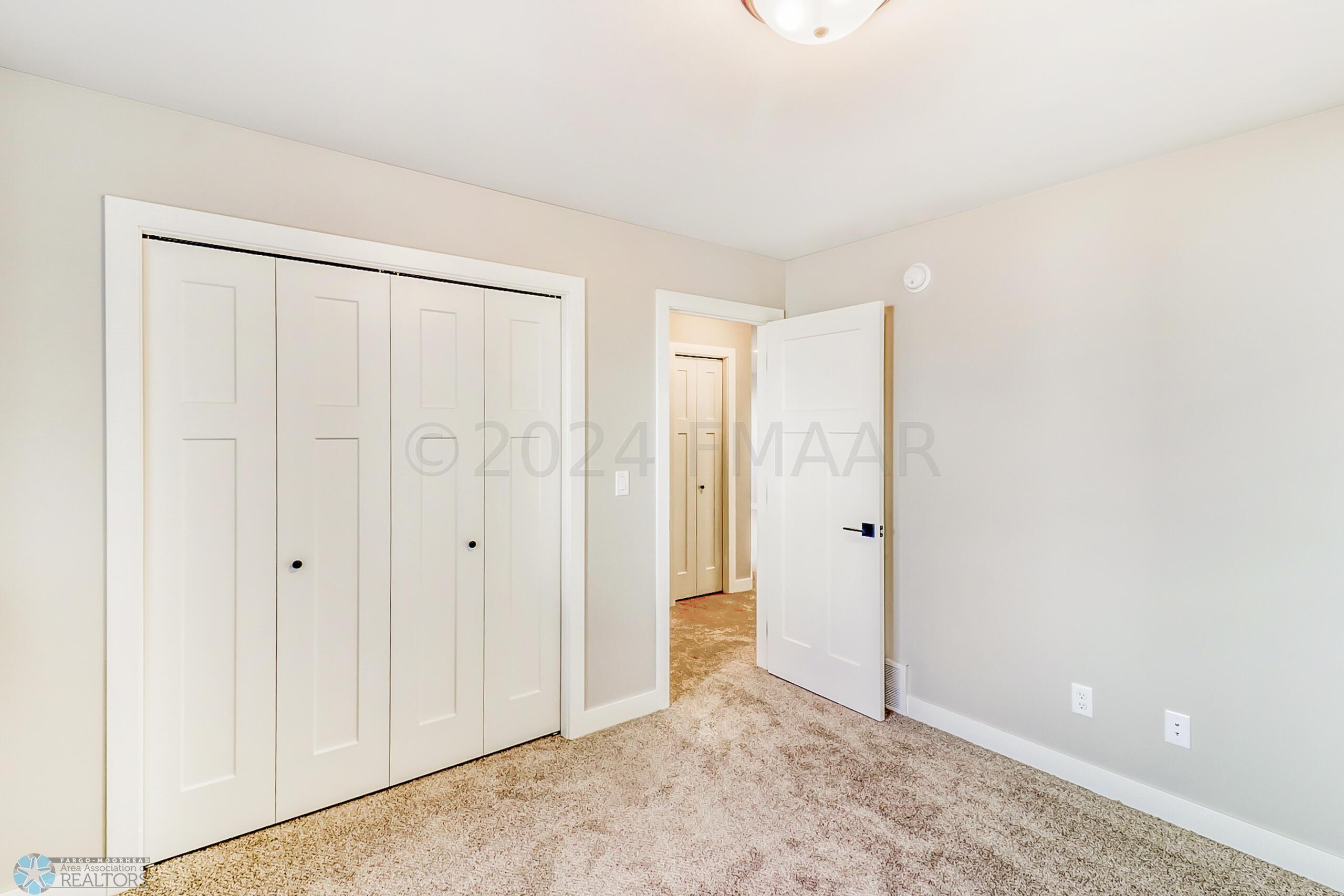 Bedroom3 (2)