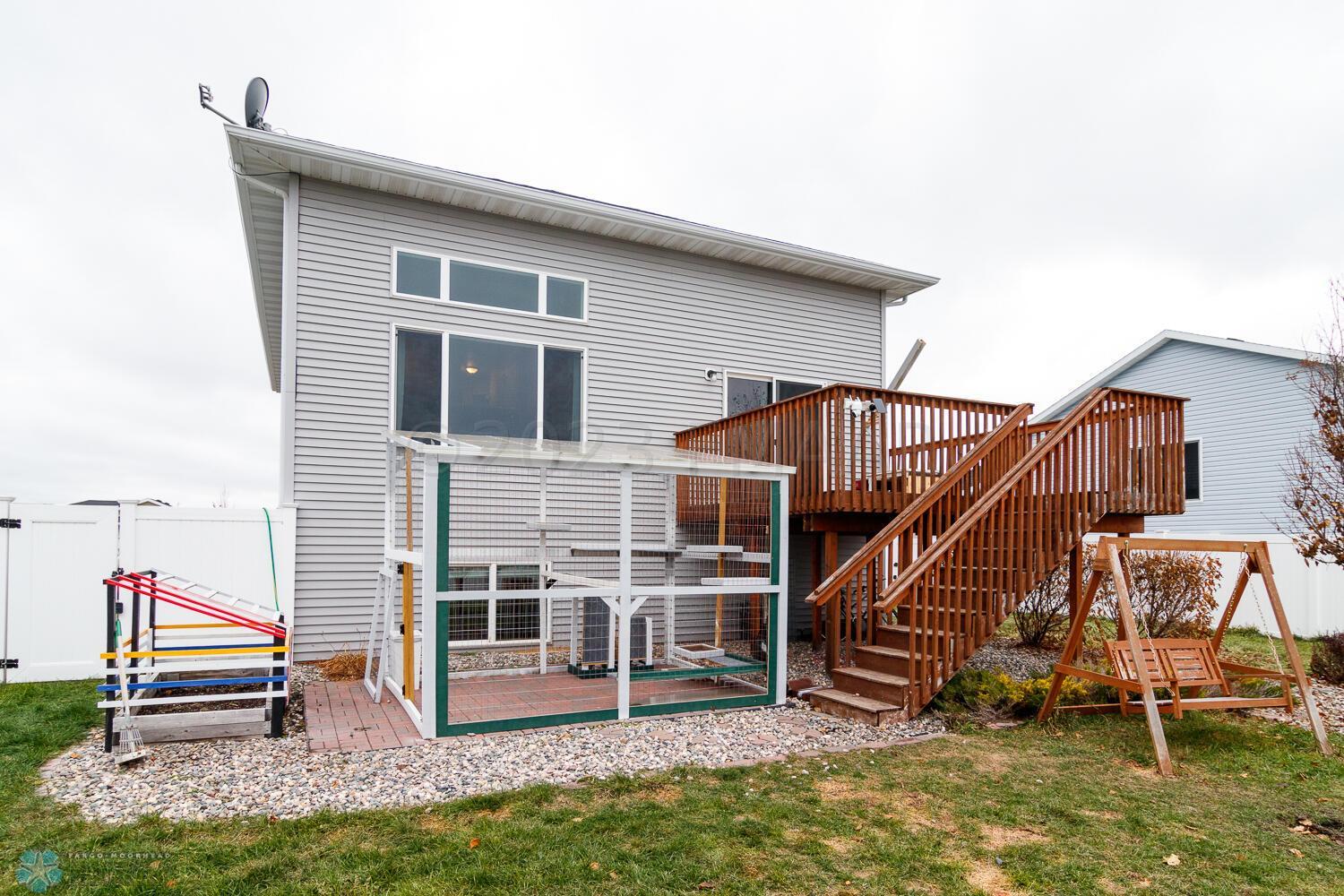 Deck & Backyard