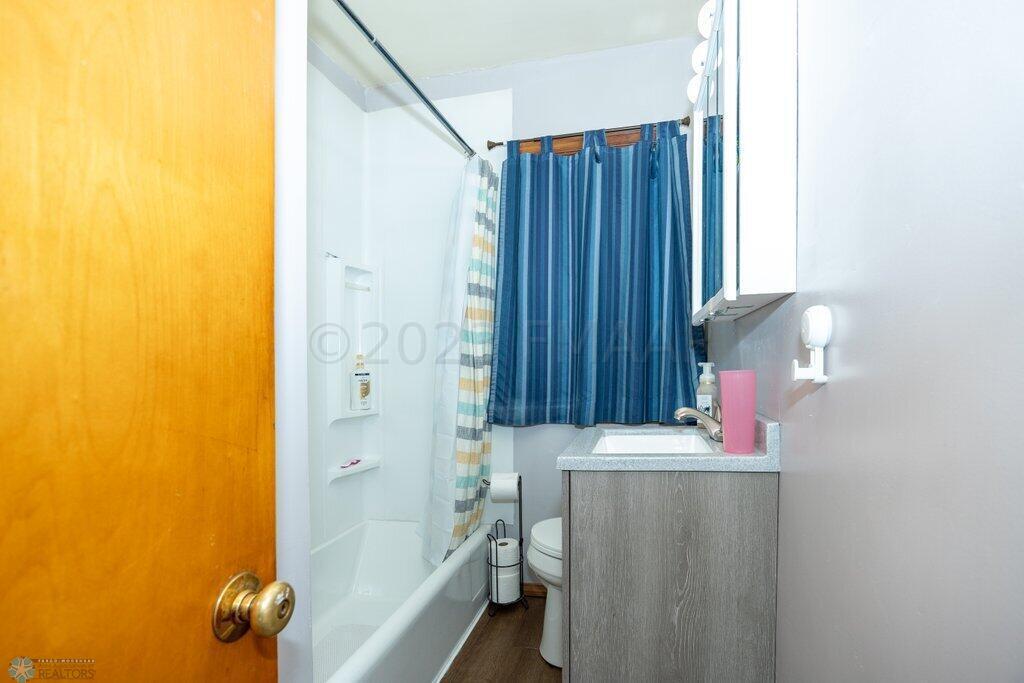Main full bath