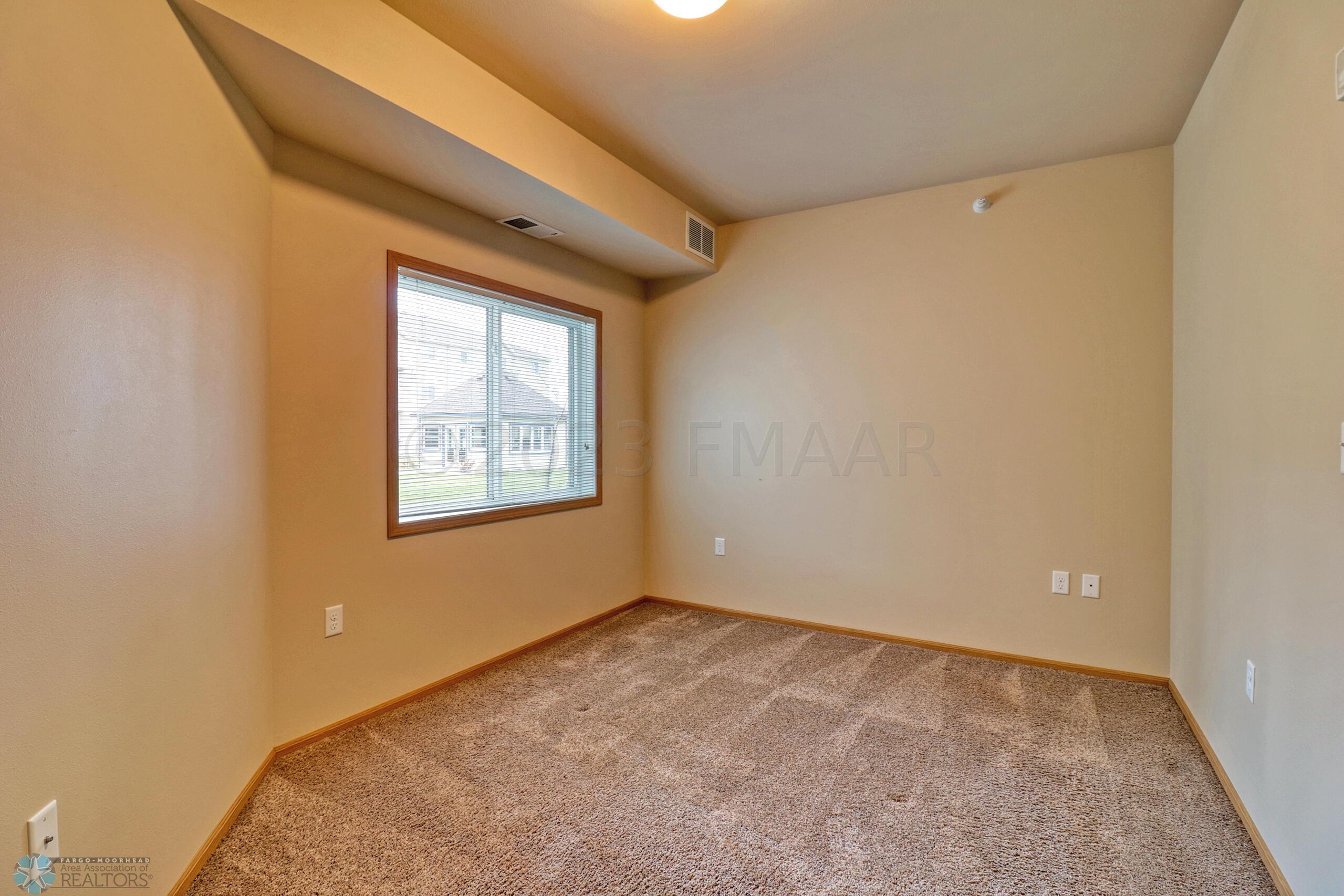 Primary Bedroom1_1