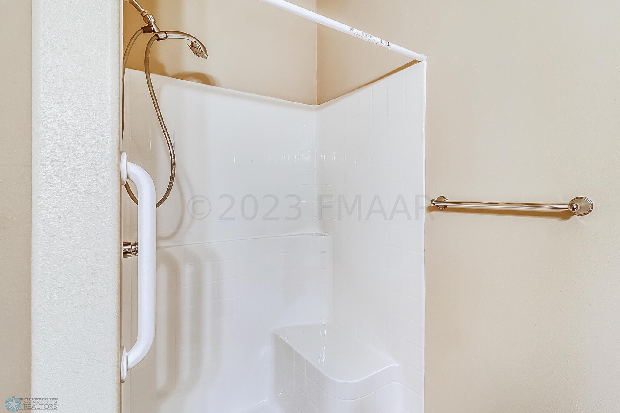 Primary Bathroom1_2