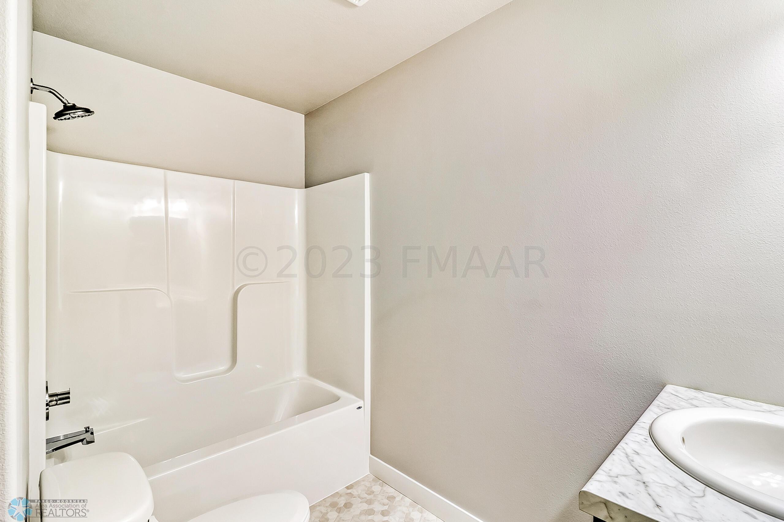 Bathroom1_2