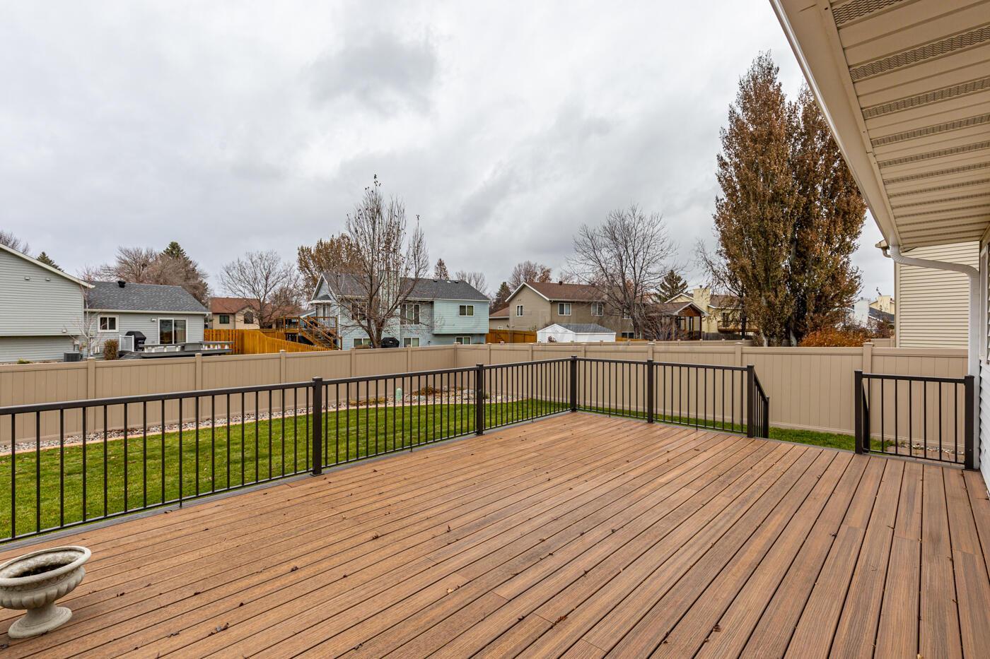 Maintenance-Free Deck