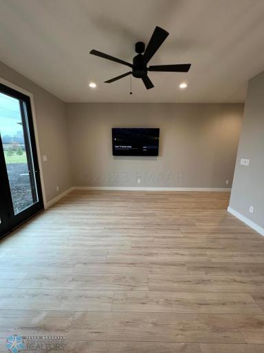 2751 SAMUEL Drive S, Fargo, ND 58104
