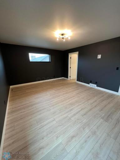 2751 SAMUEL Drive S, Fargo, ND 58104