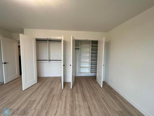 2751 SAMUEL Drive S, Fargo, ND 58104