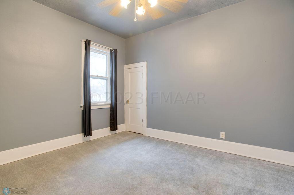 1415_8th_Ave_S-22
