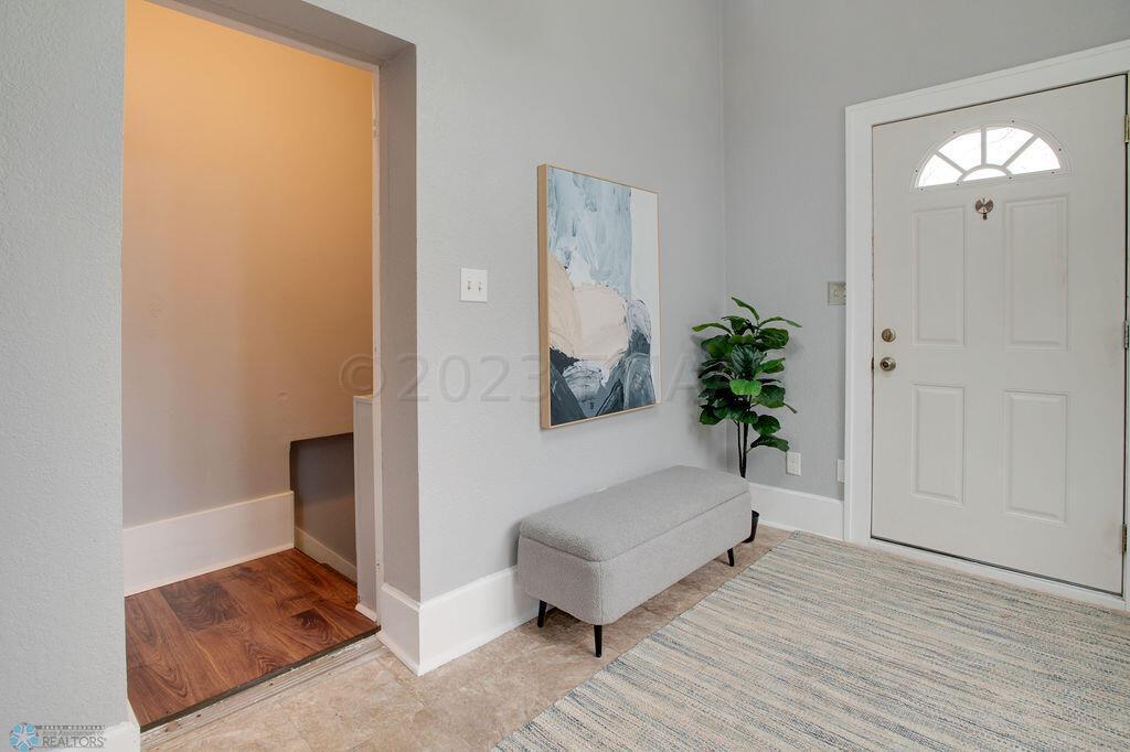 1415_8th_Ave_S-24