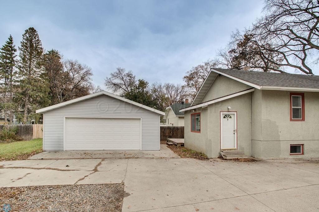 1415_8th_Ave_S-40