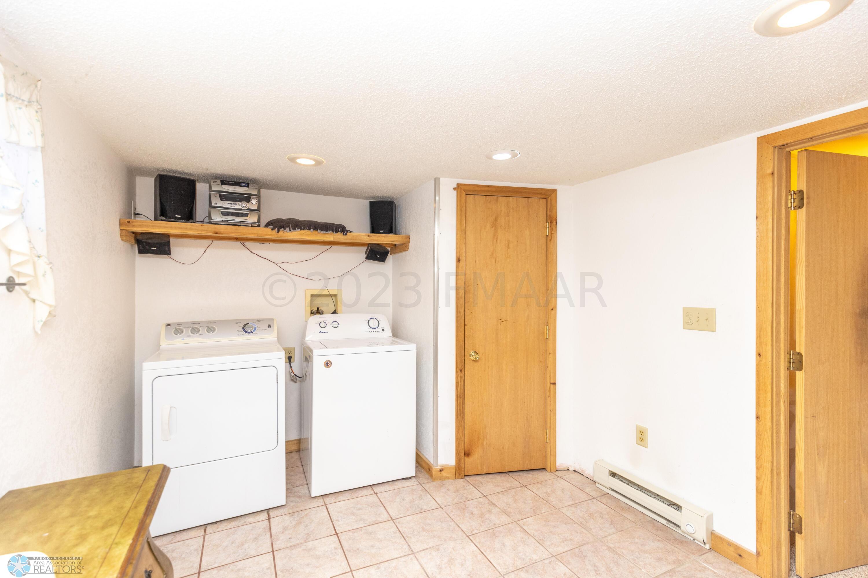 basement bathroom/laundry