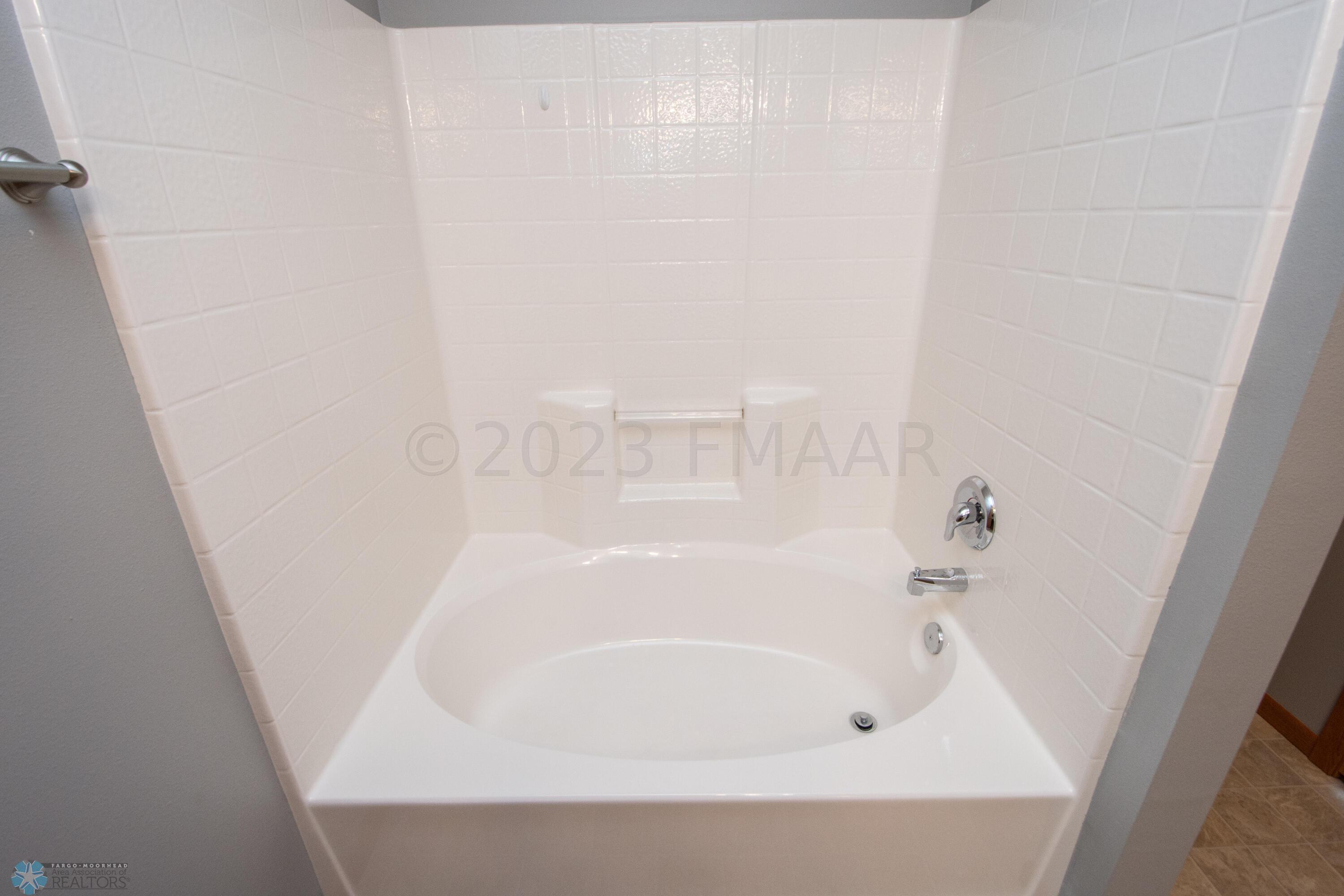 Upper Level Hollywood Bath