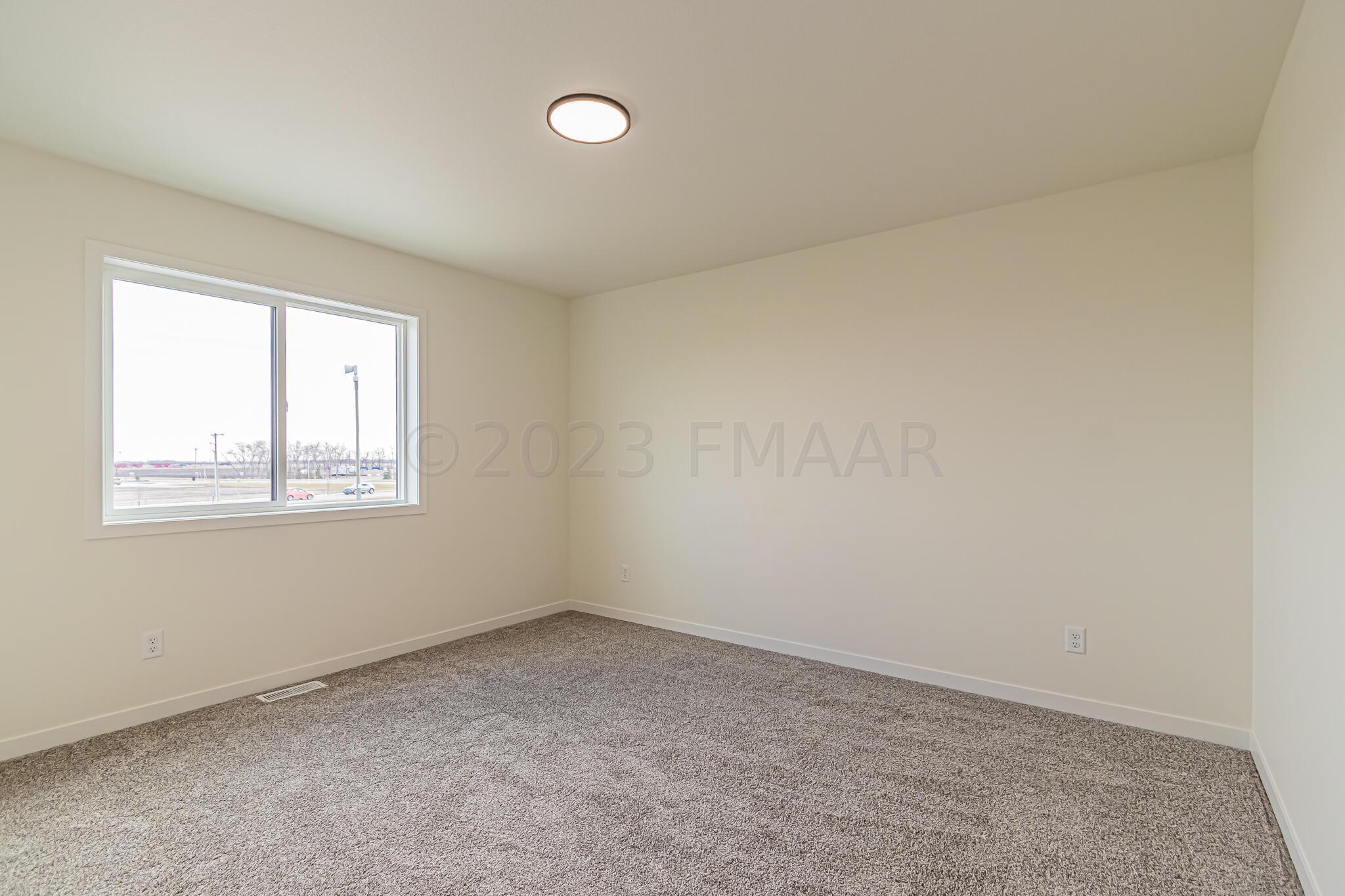 102 Lindsey Court, Mapleton, ND 58059-31
