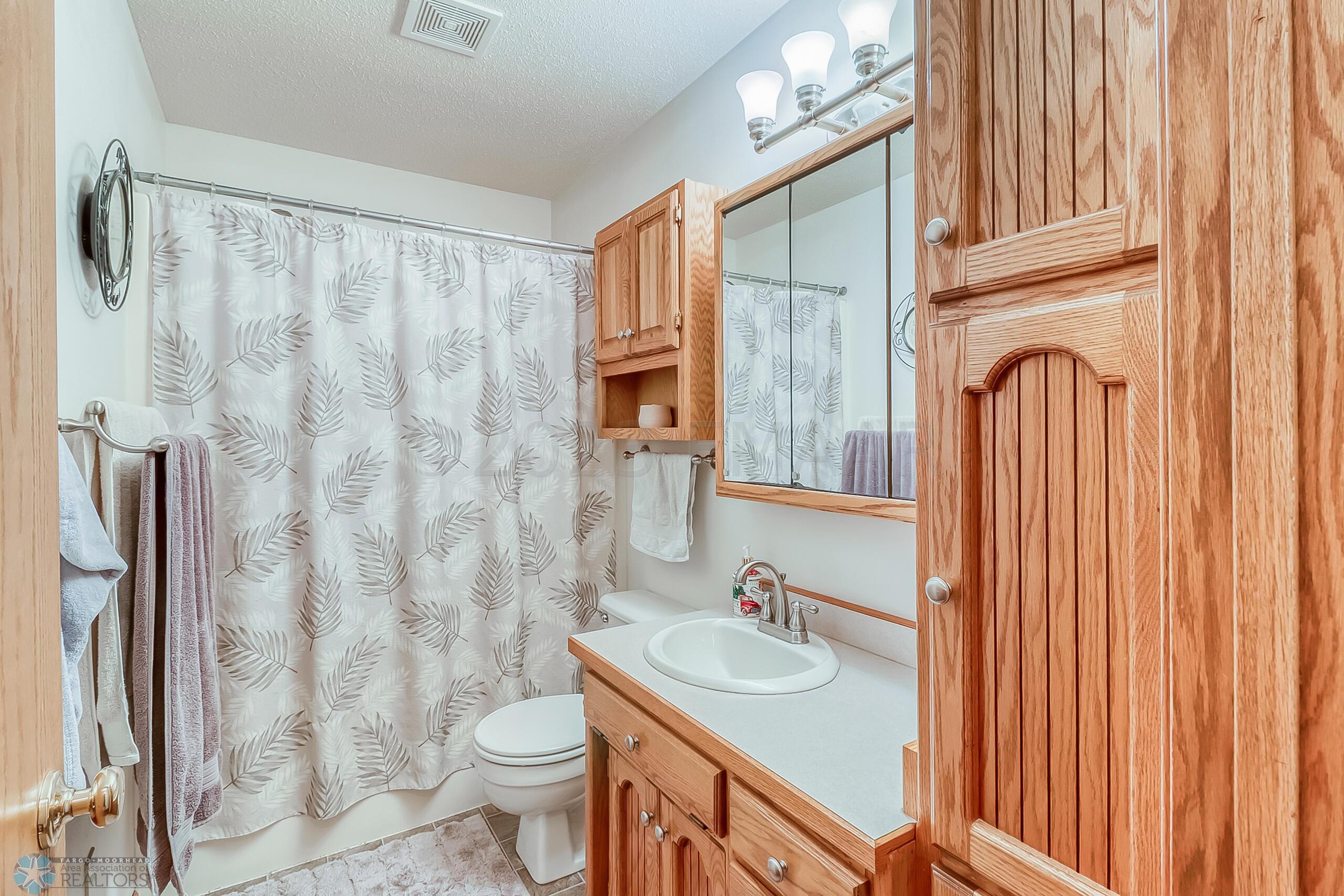 Bathroom1_1