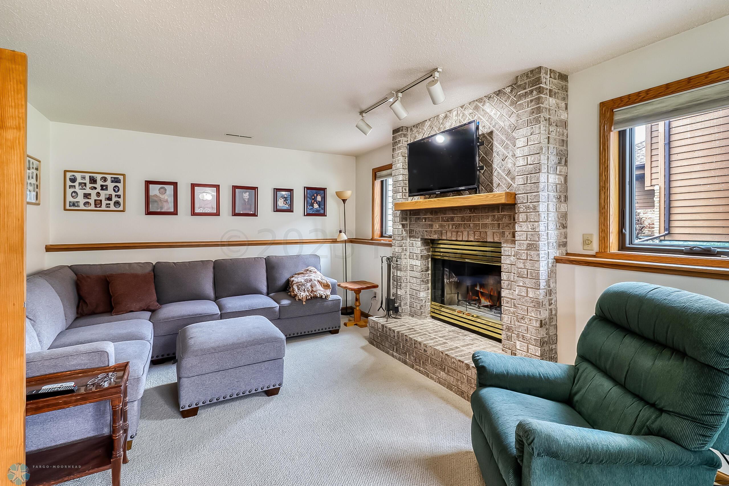 Basement Familyroom1_1