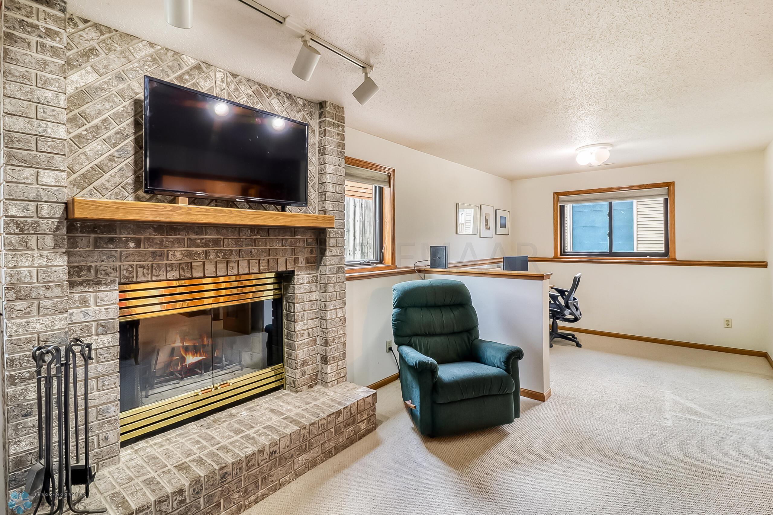 Basement Familyroom1_2