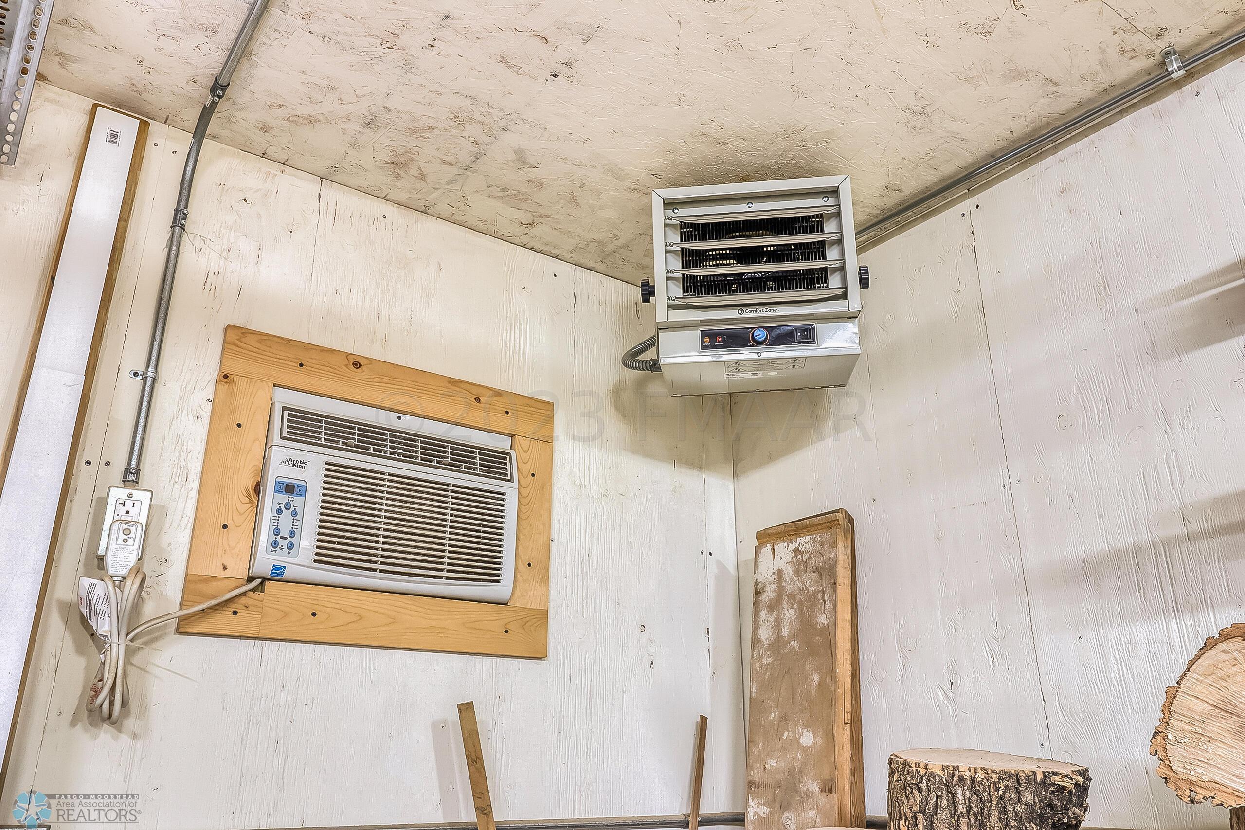 Backyard_shed_heater