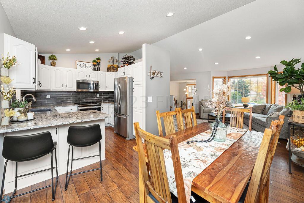 Dining/Kitchen
