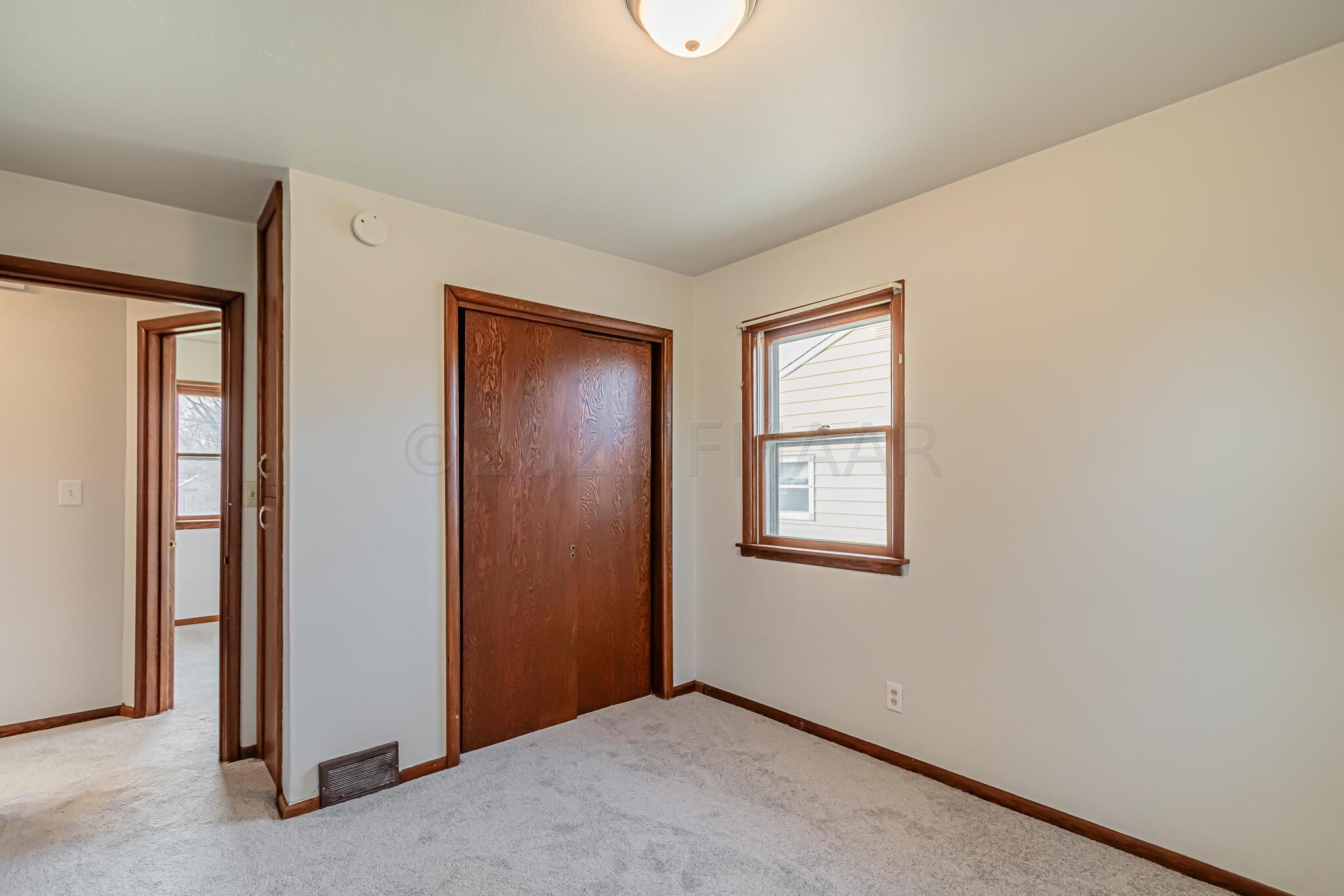 113 4 Avenue W, West Fargo, ND 58078-11