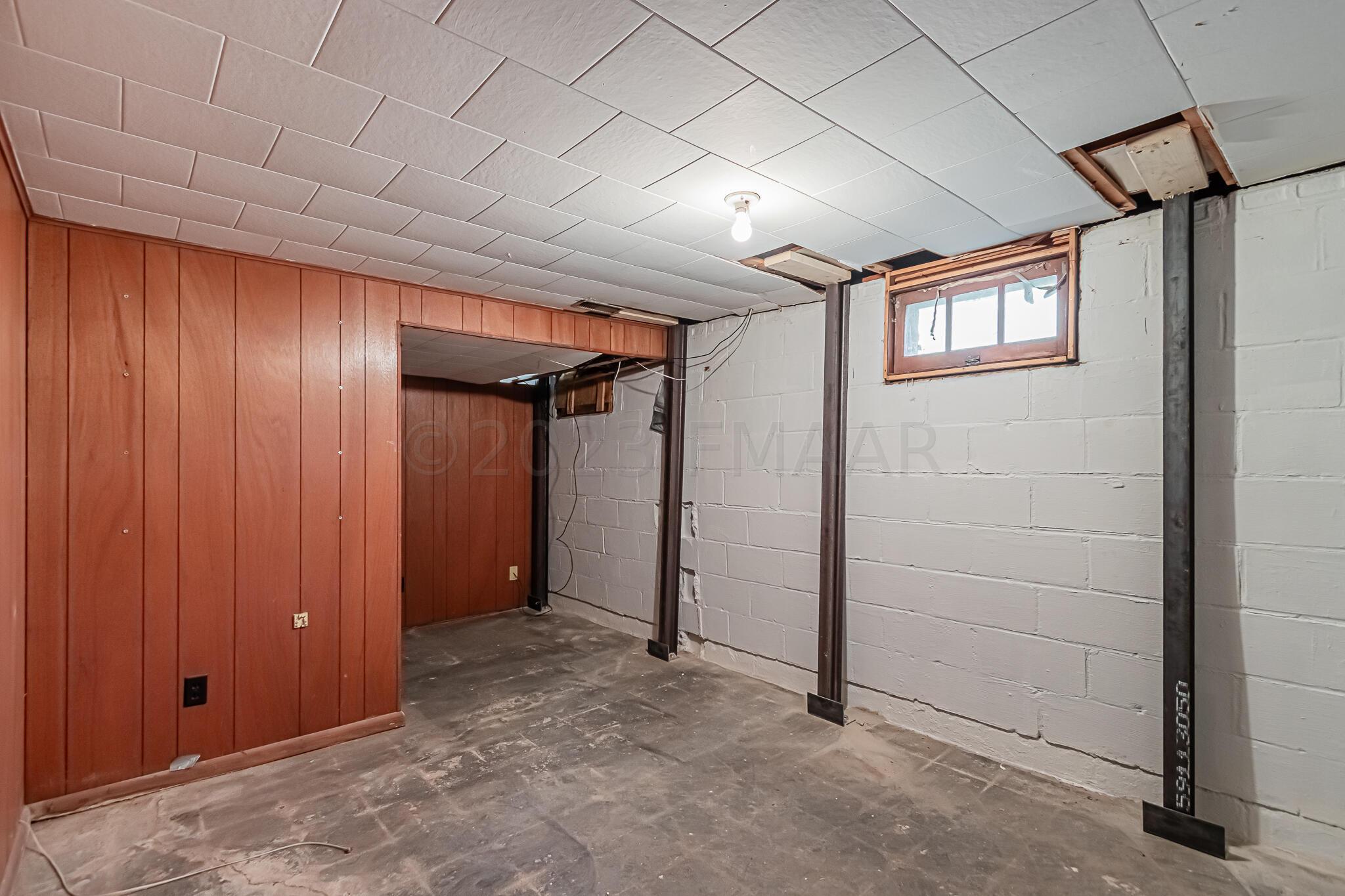 113 4 Avenue W, West Fargo, ND 58078-13