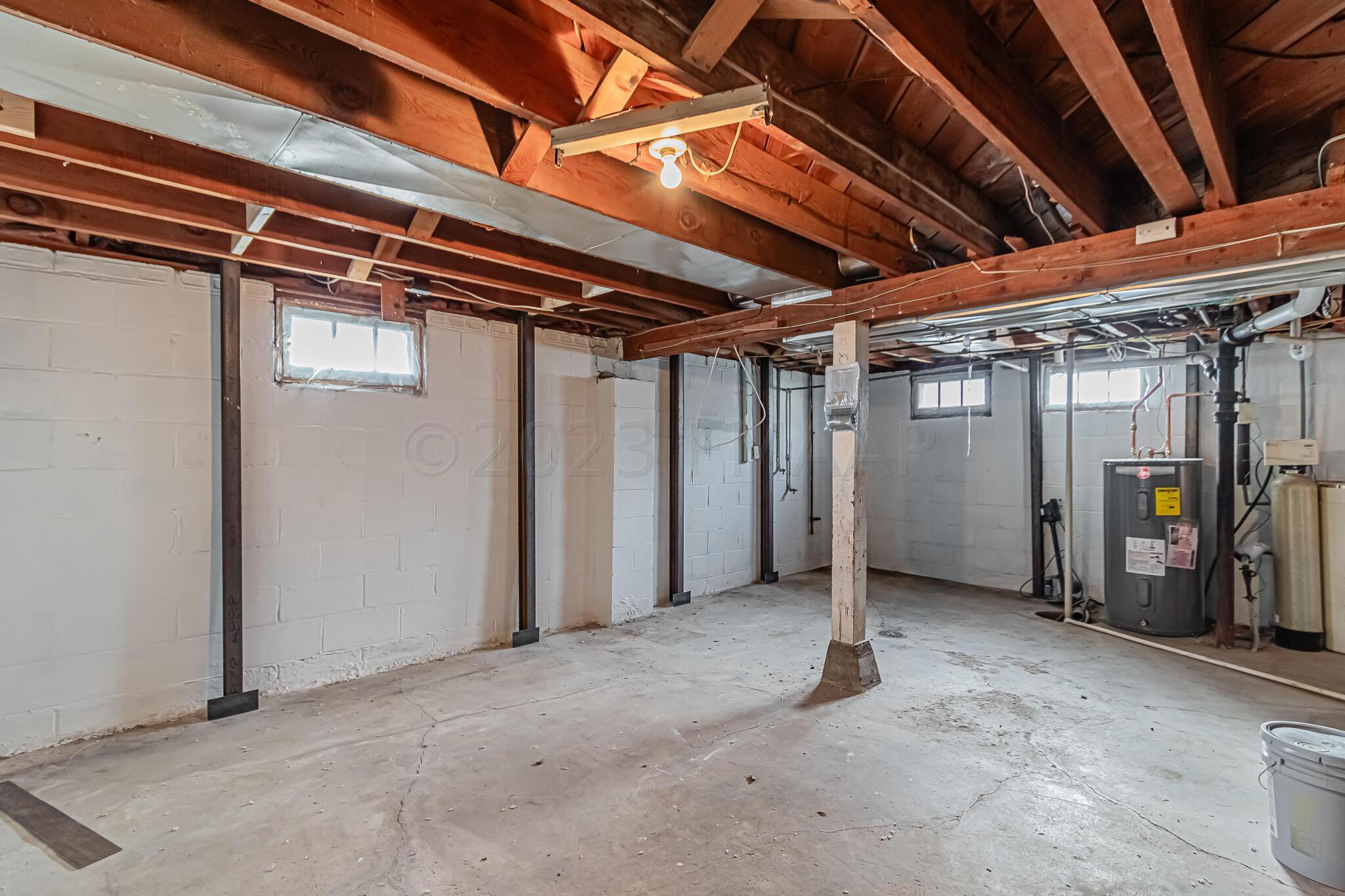 113 4 Avenue W, West Fargo, ND 58078-15