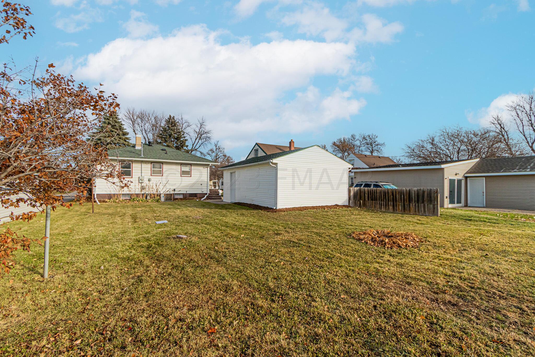 113 4 Avenue W, West Fargo, ND 58078-20