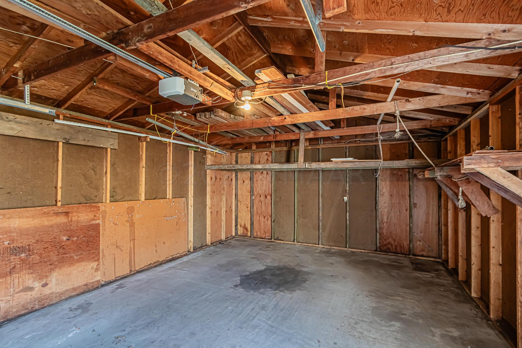 113 4 Avenue W, West Fargo, ND 58078-21