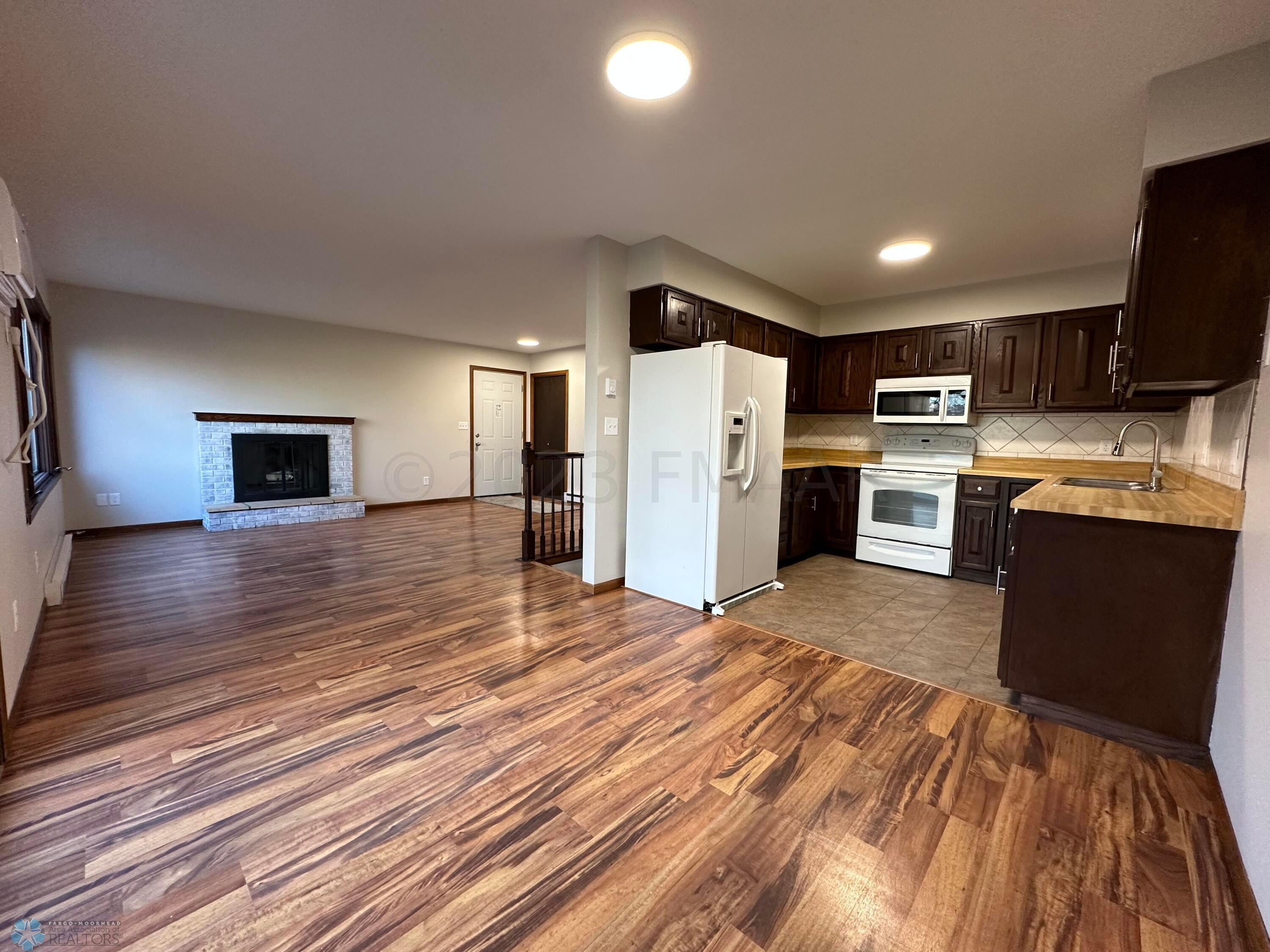 4. Kitchen 1