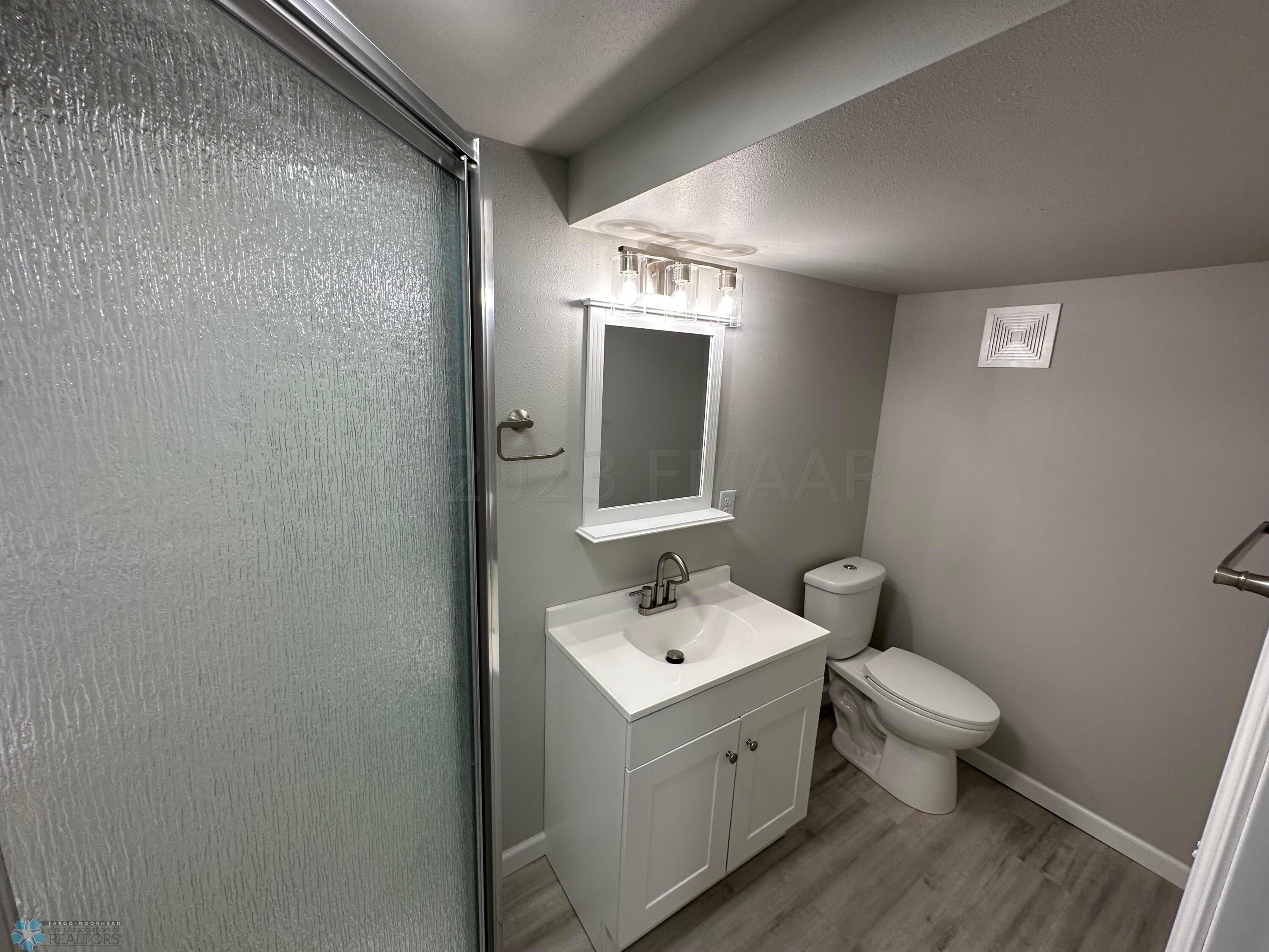 18. Bathroom 2.1