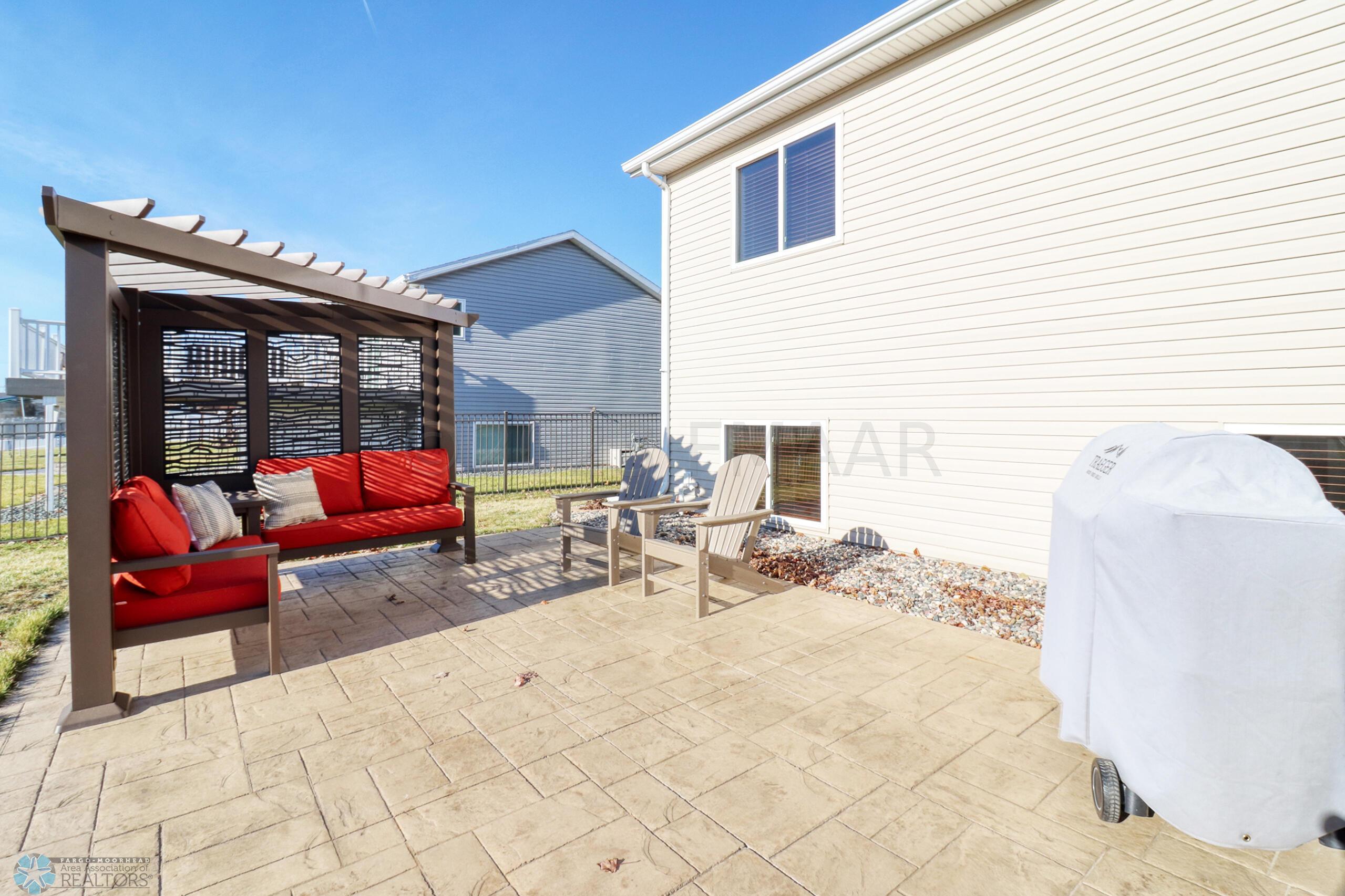 Backyard_Patio1_1