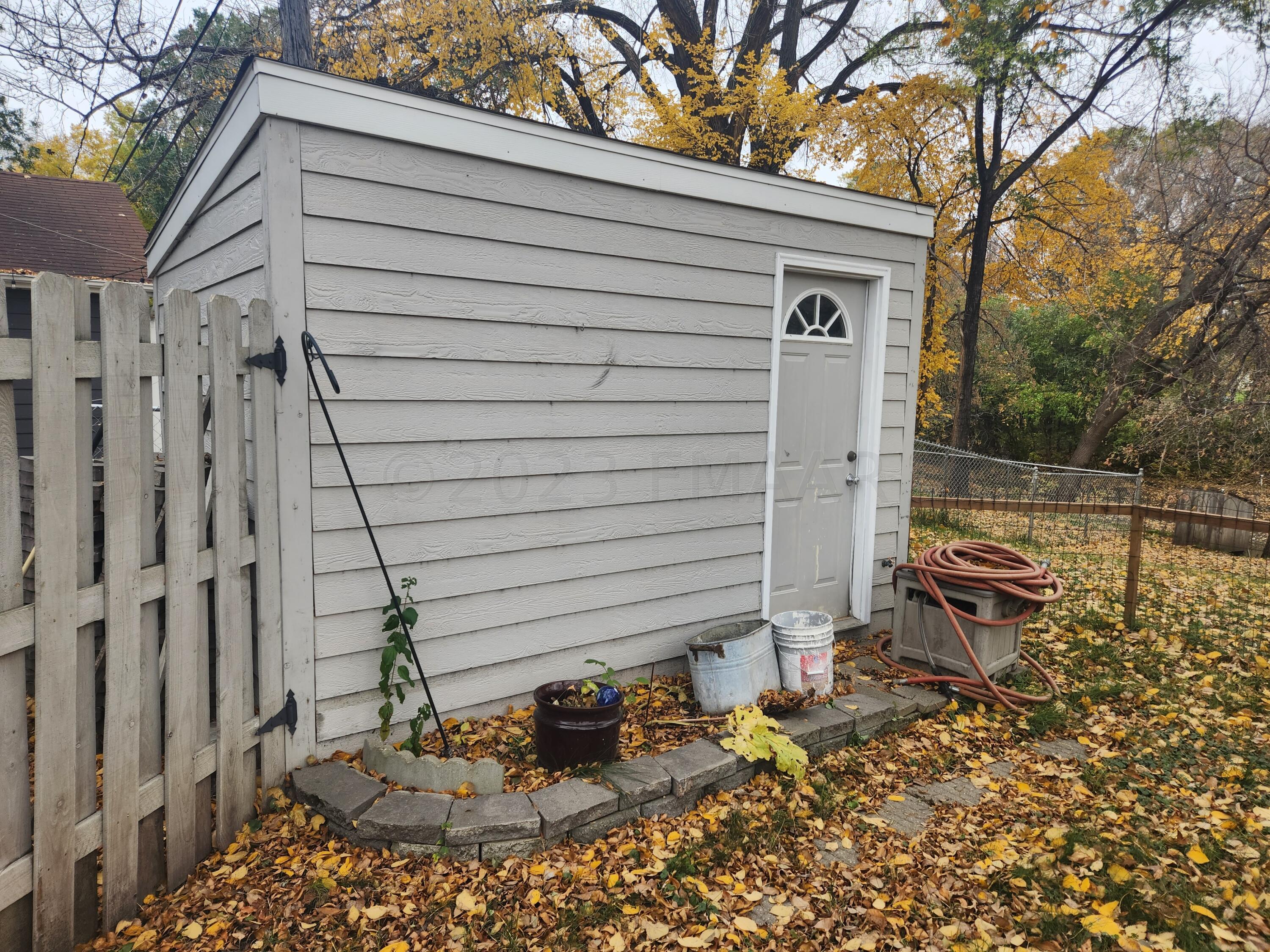 shed
