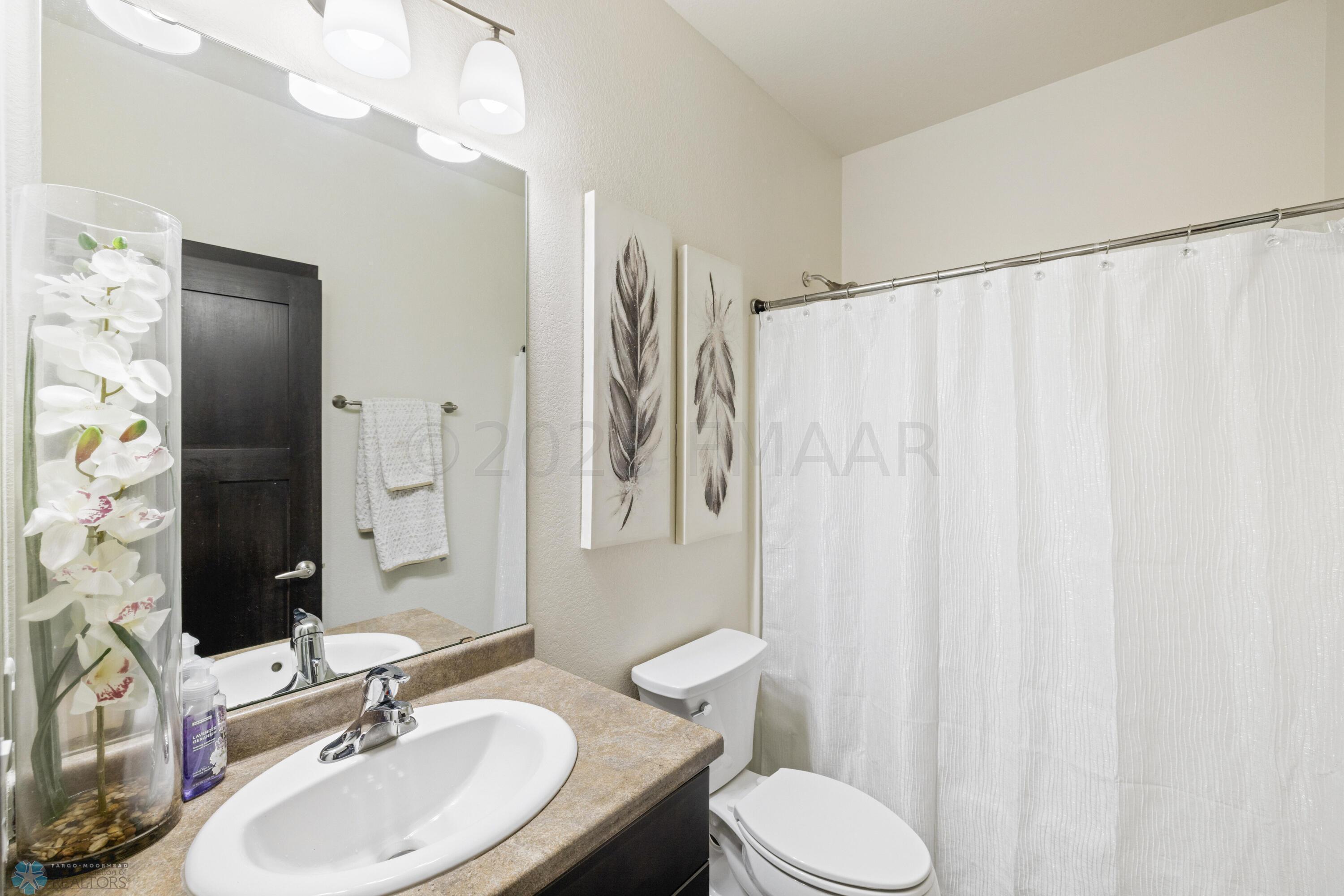Main Floor Full Bath