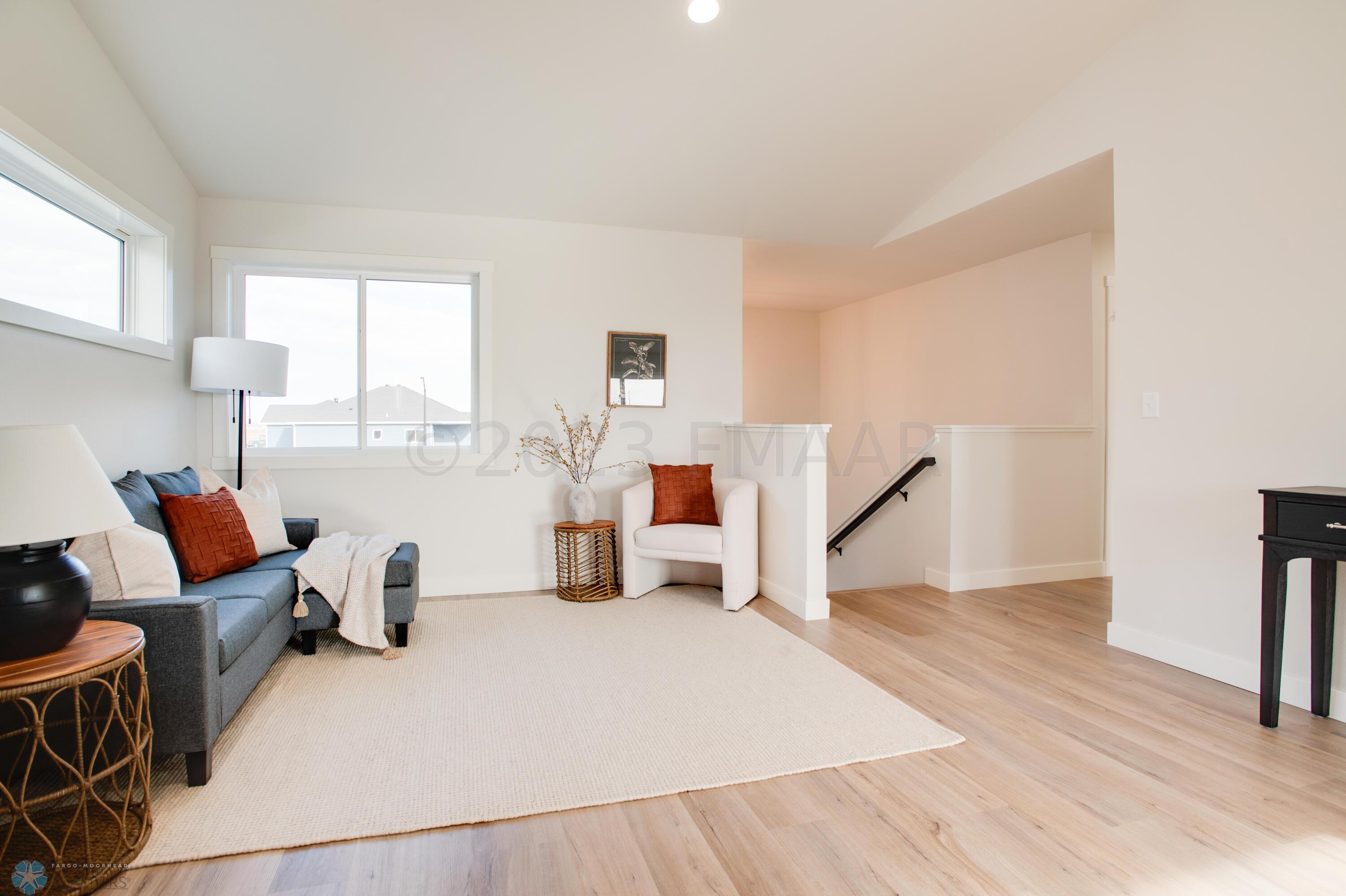 2982_74TH_AVE_S_STAGED-3