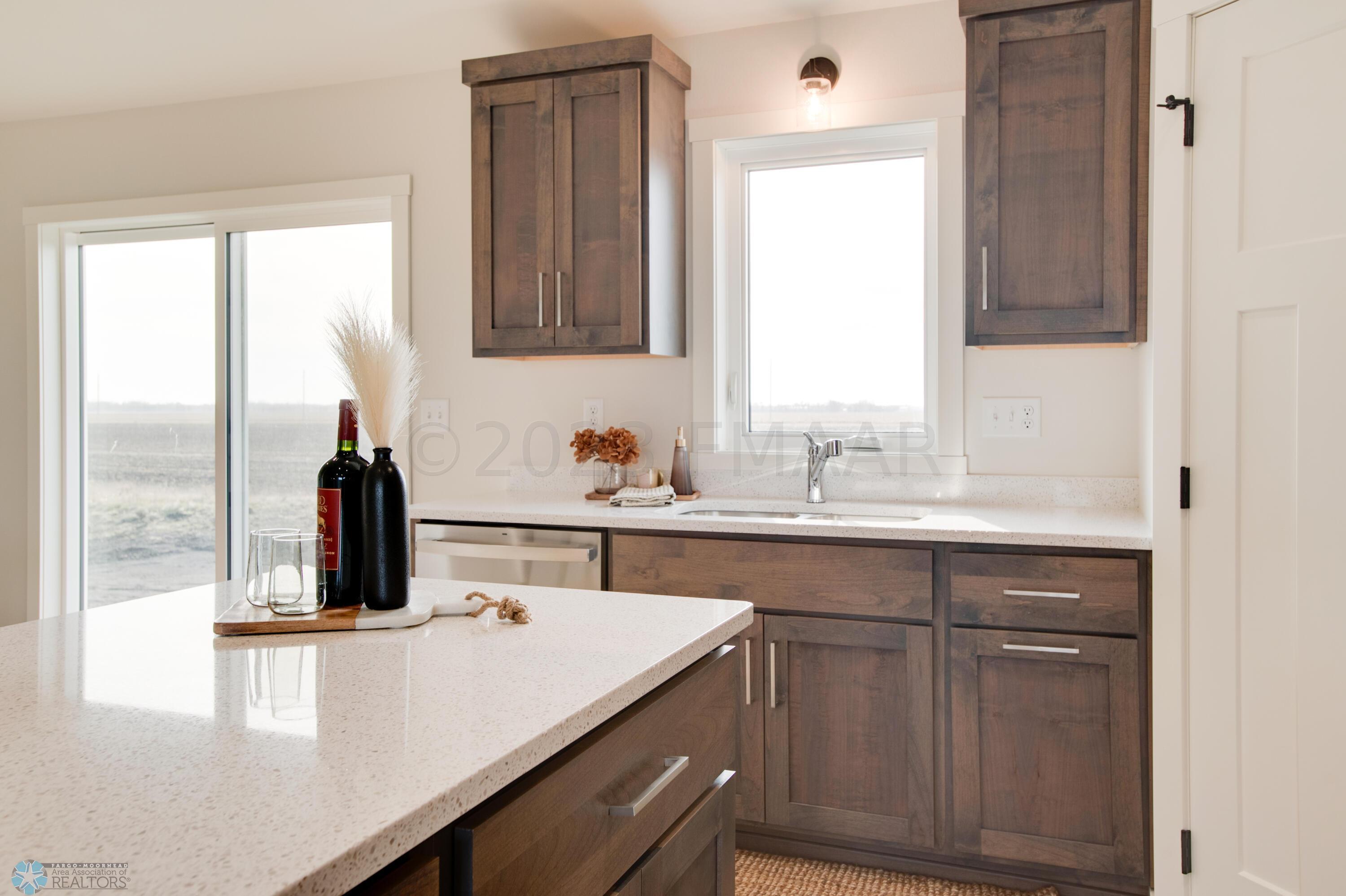 2982_74TH_AVE_S_STAGED-10