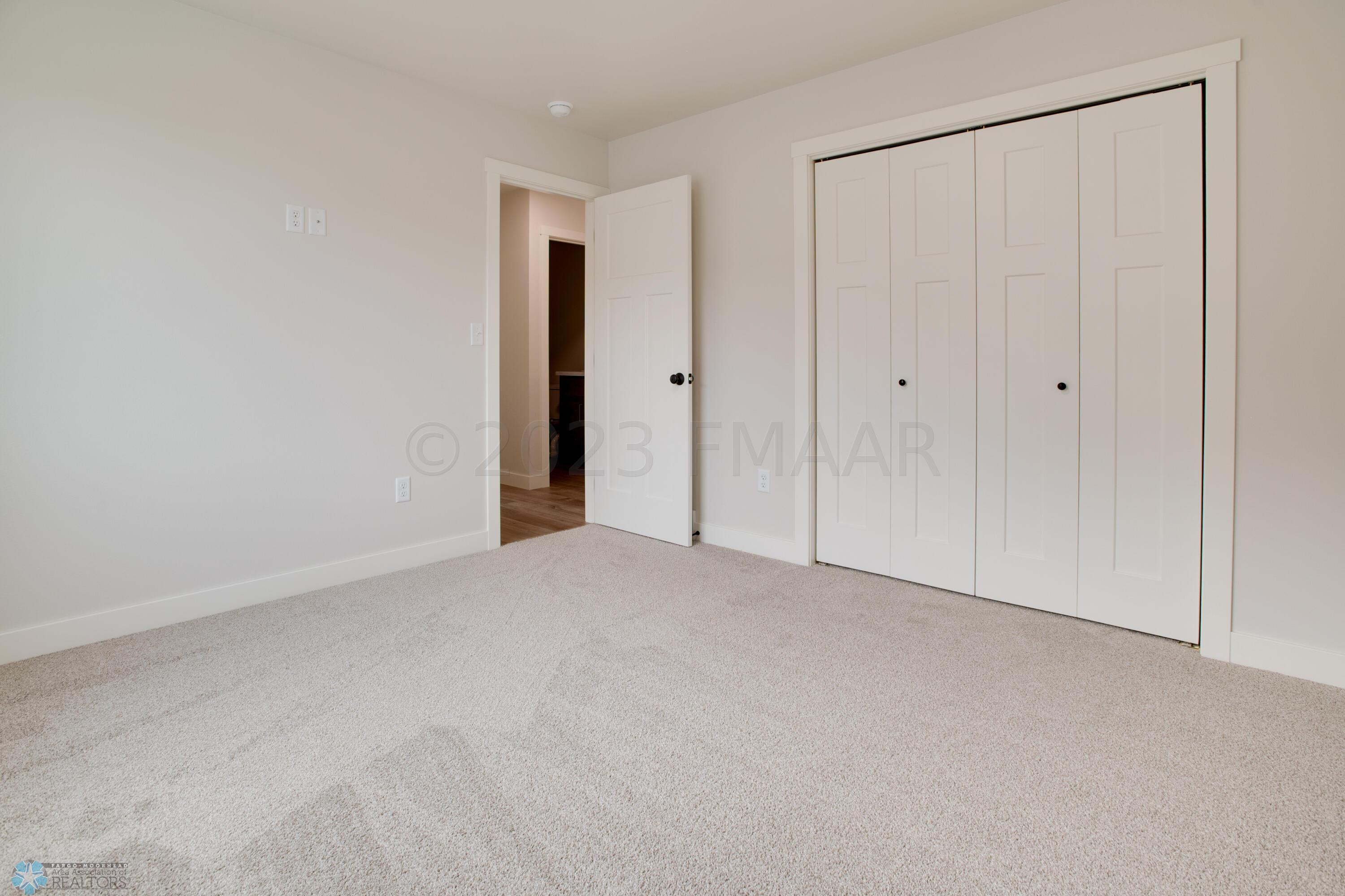 2982_74th_Ave_S-24