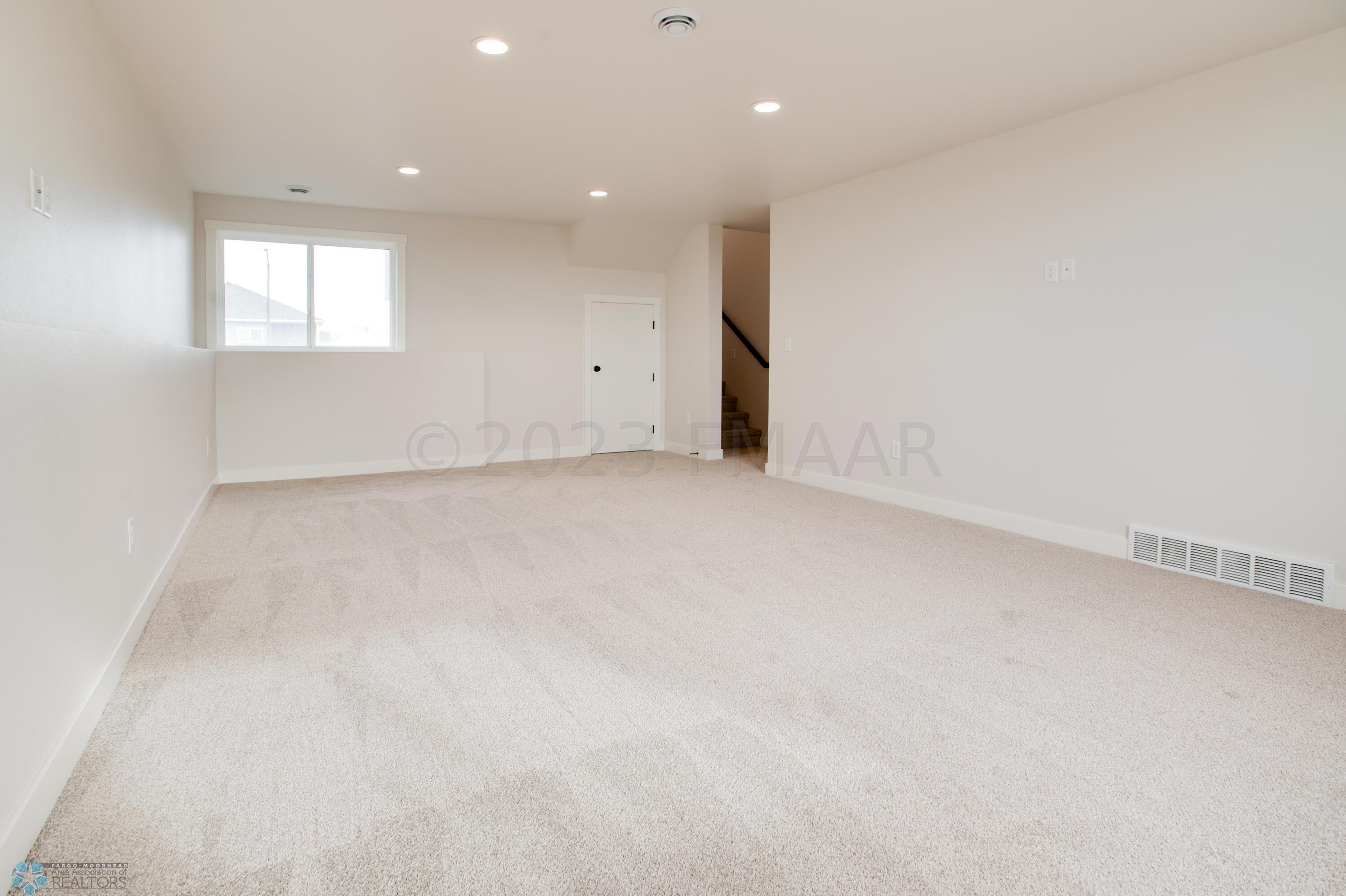 2982_74th_Ave_S-26