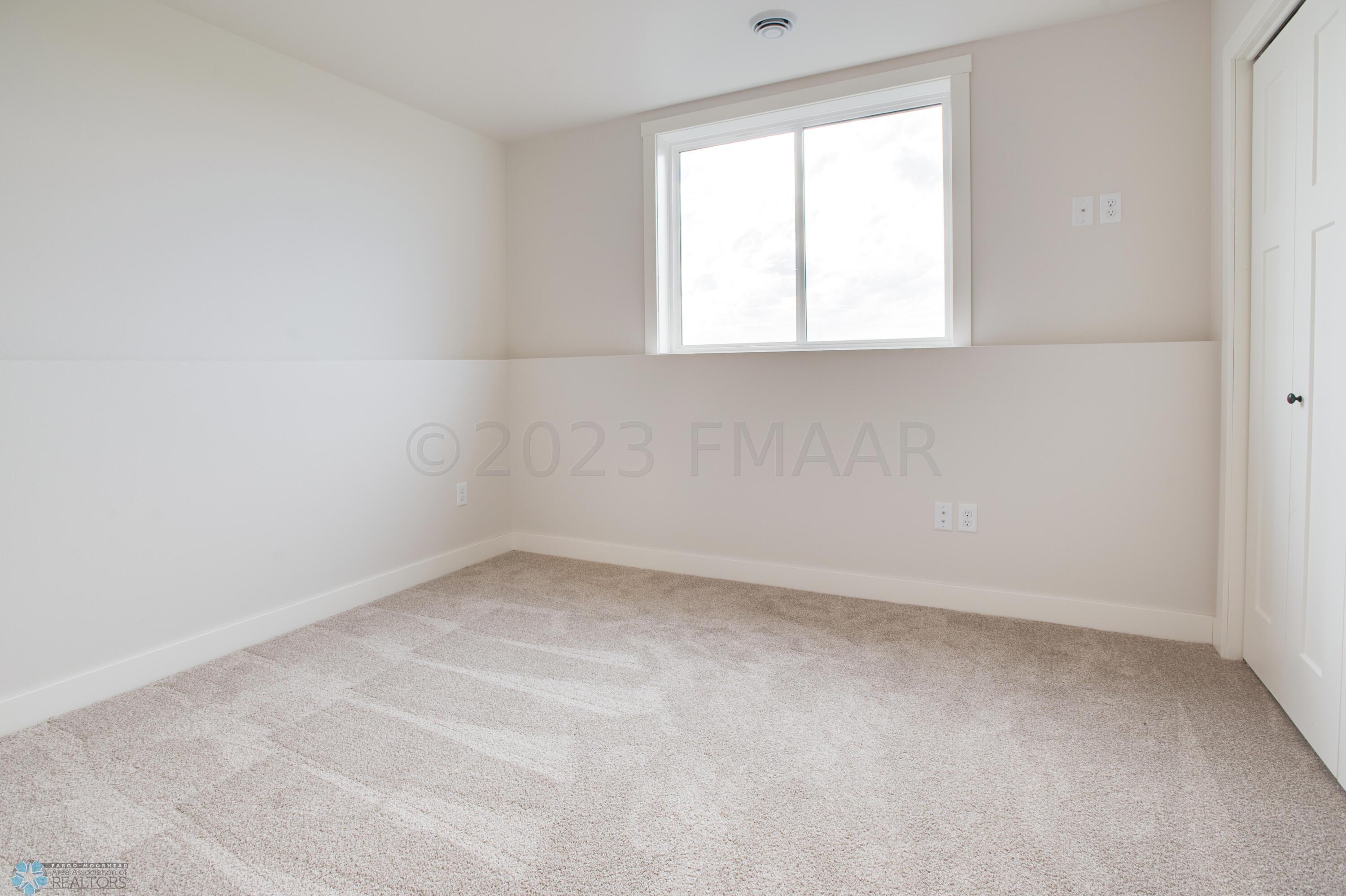 2982_74th_Ave_S-27