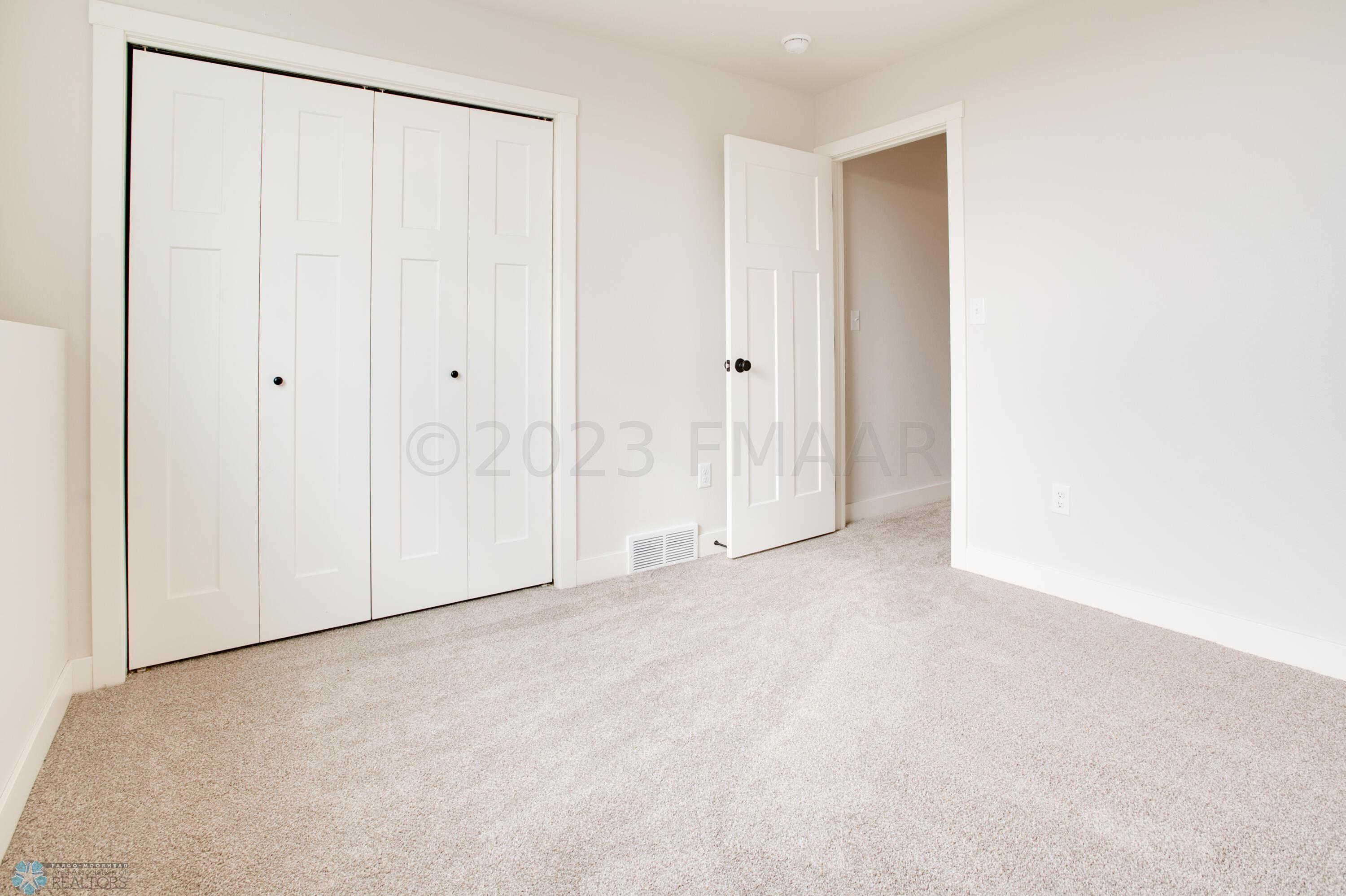 2982_74th_Ave_S-28