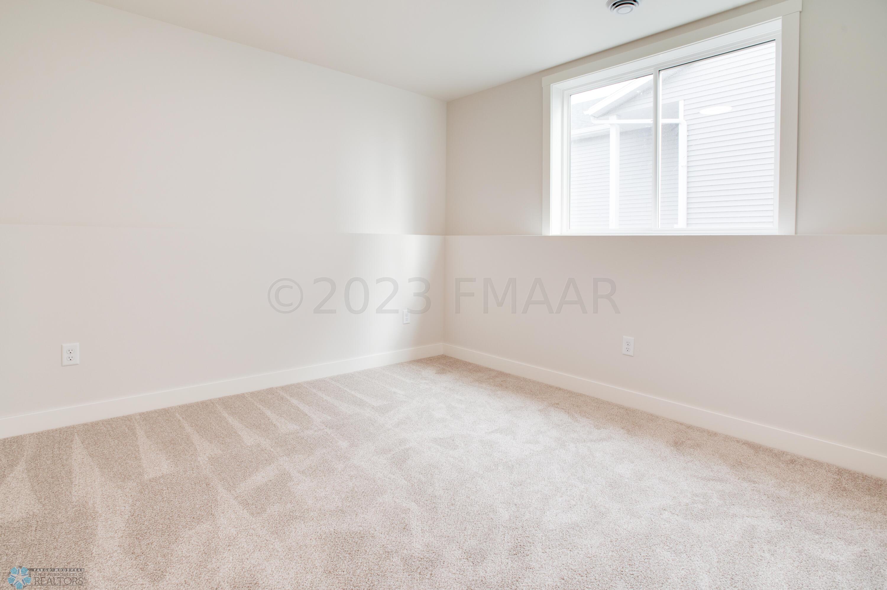 2982_74th_Ave_S-29