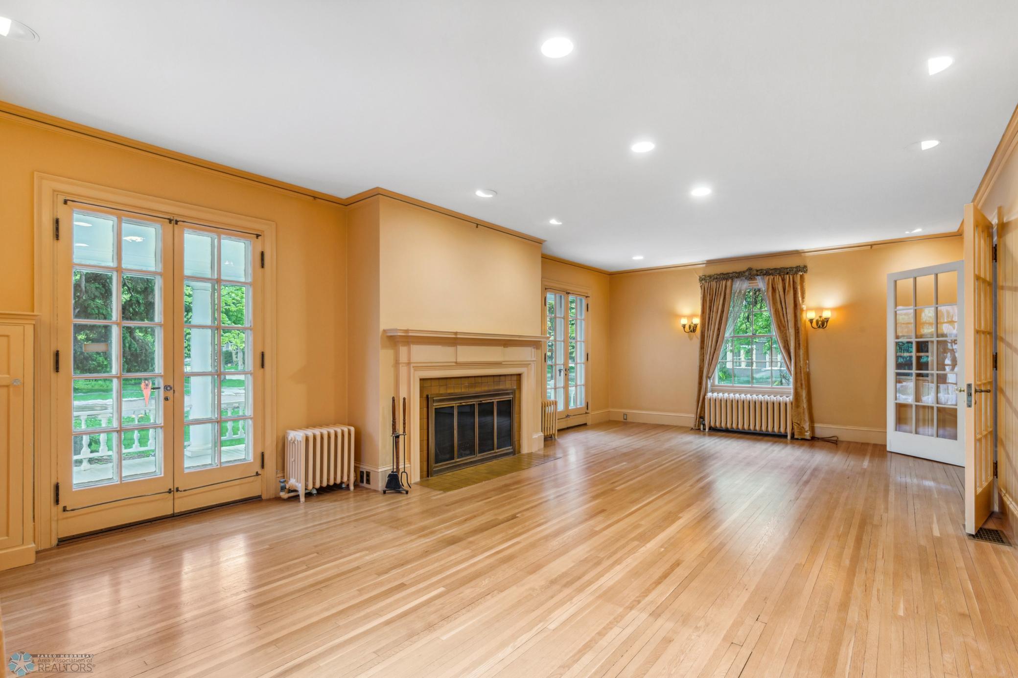 Formal Livingroom