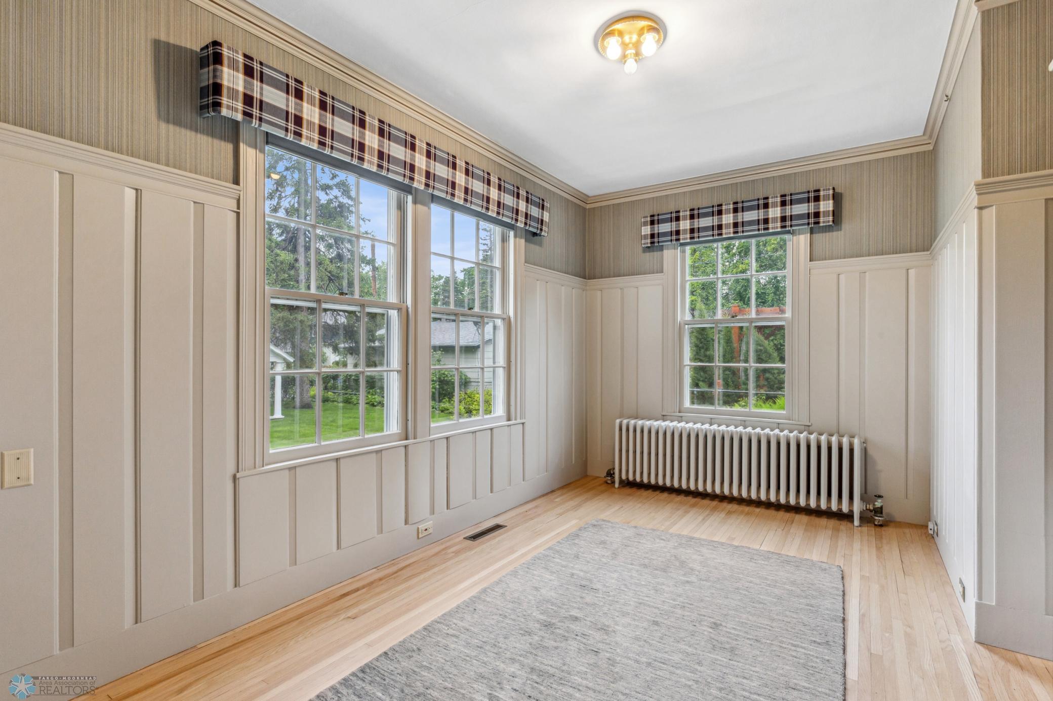 Office/Breakfast room