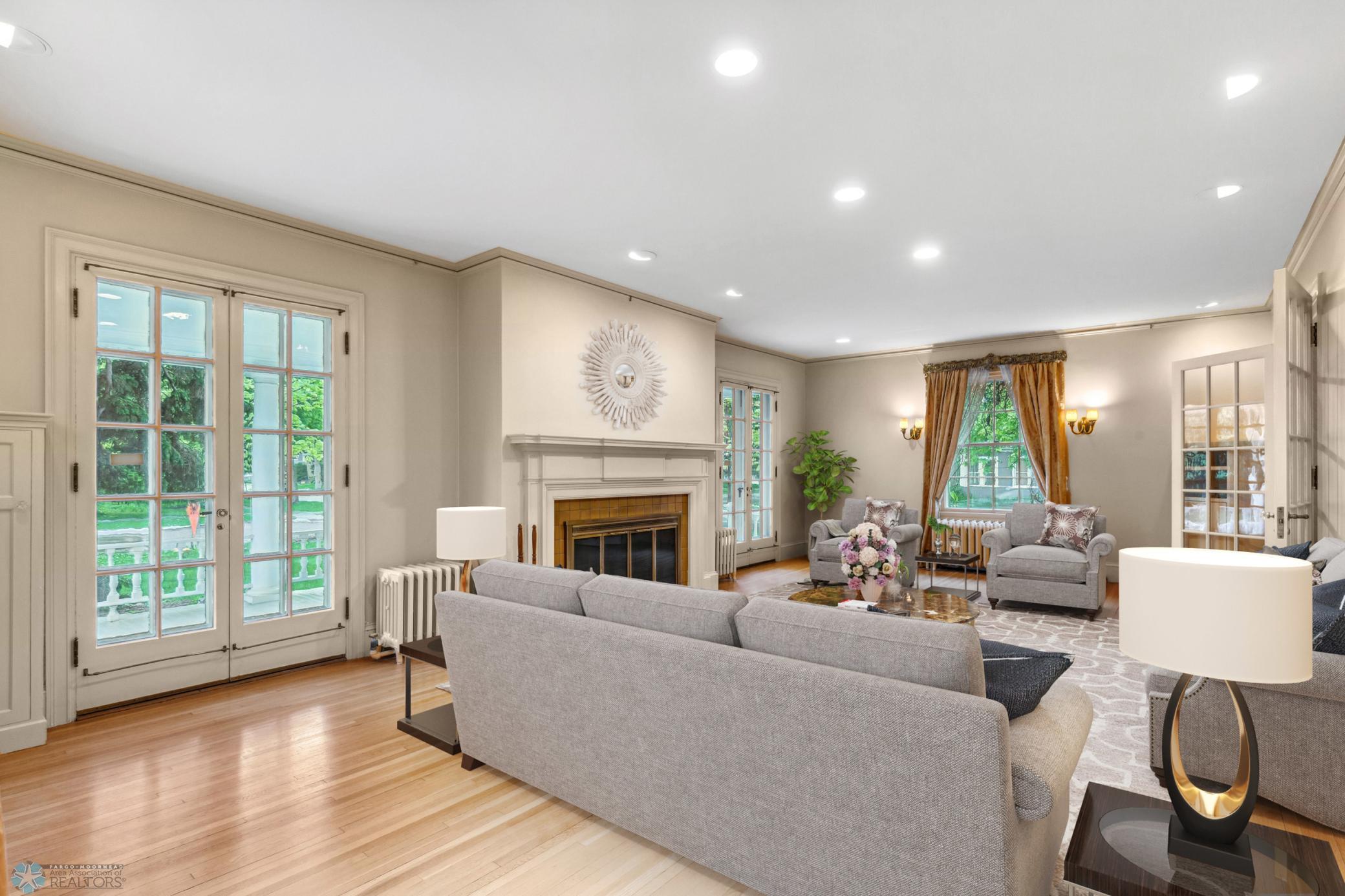 Formal Livingroom - Virtually Staged