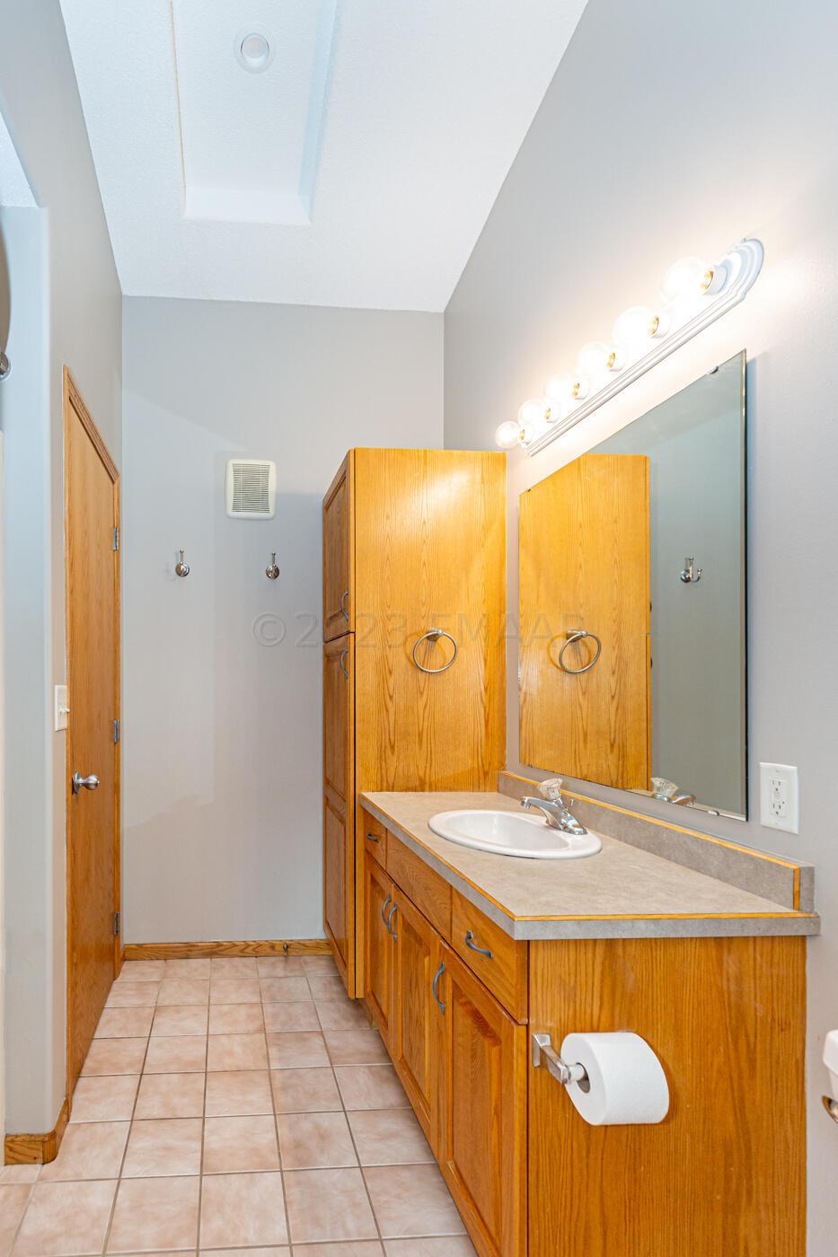 Hollywood Bathroom
