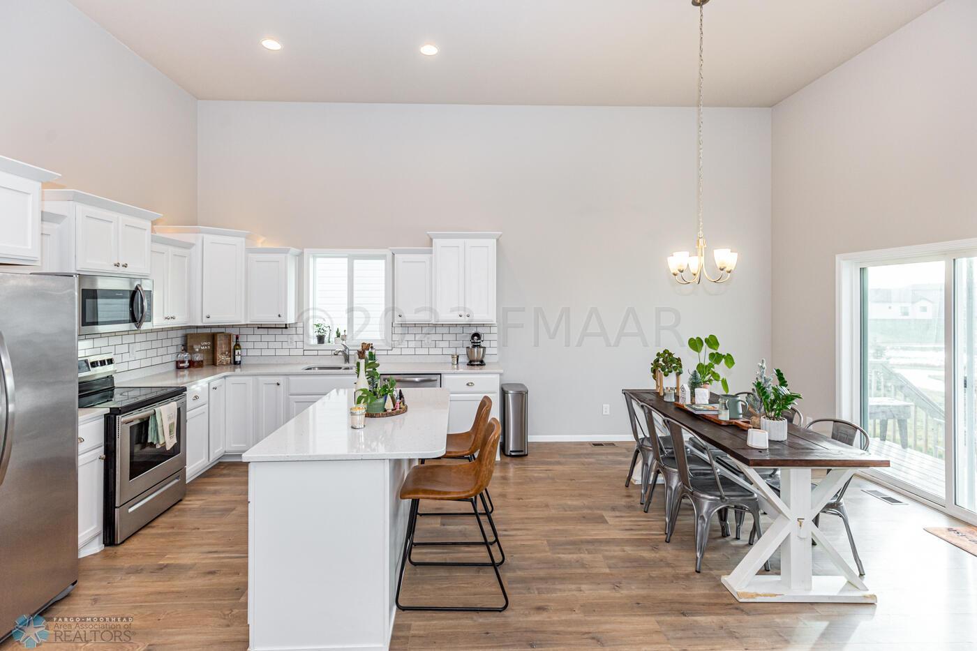Kitchen/Dining