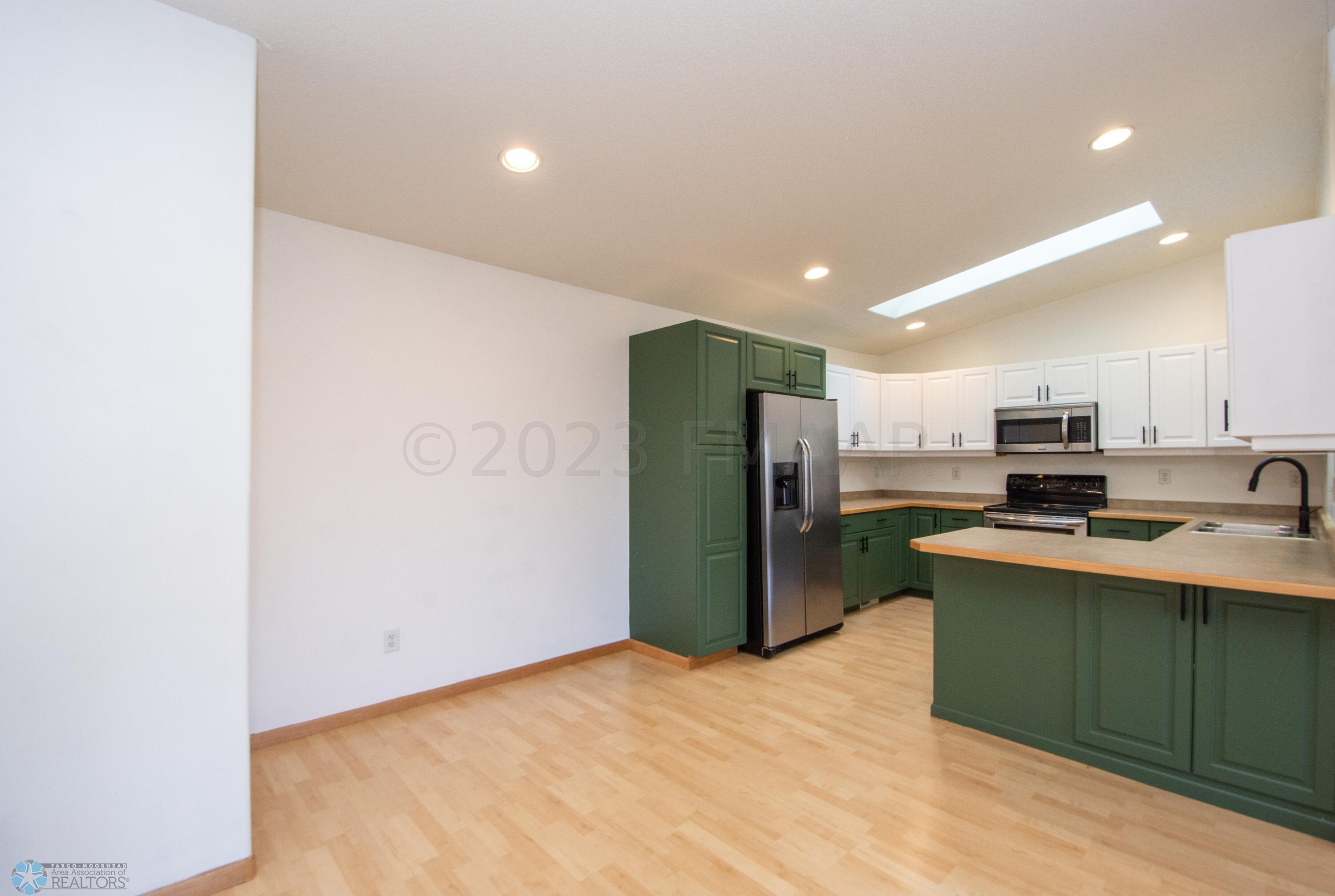 Dining/Kitchen Area